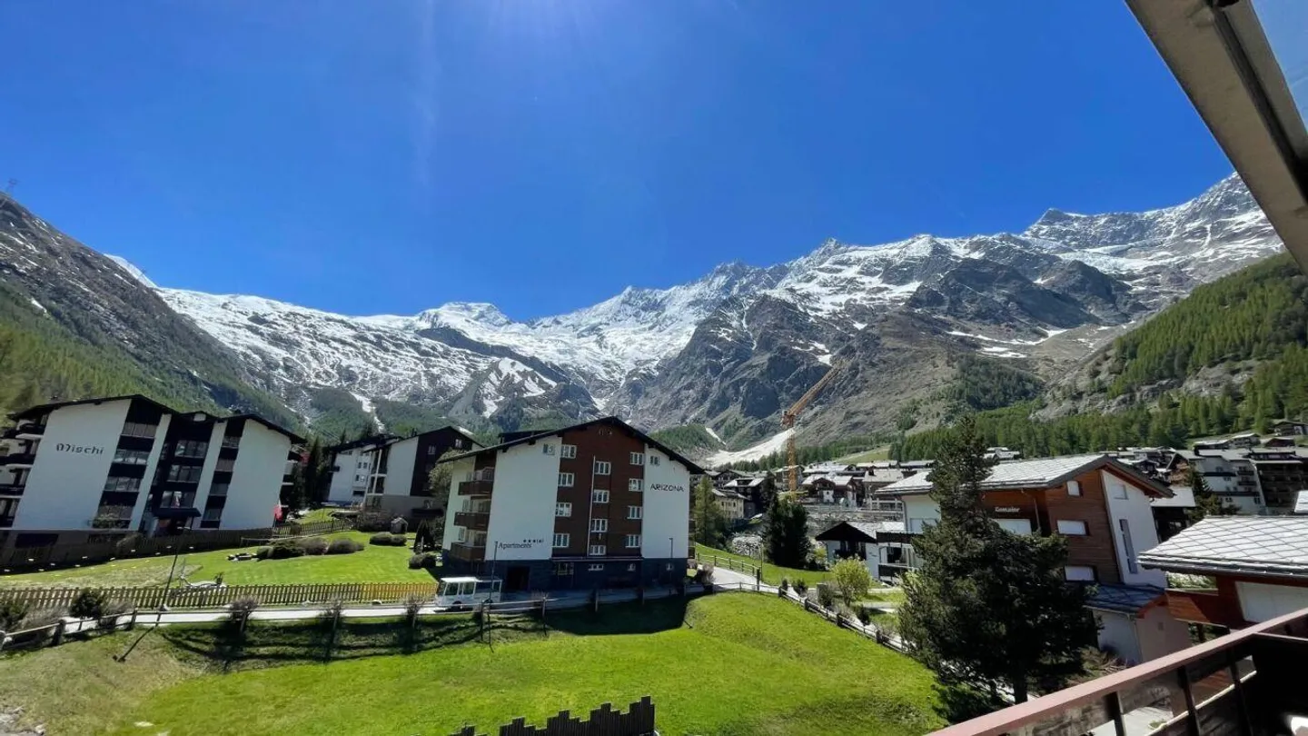 Emplacement - Emplacement - Emplacement! Très spacieux appartement de 3,5 pièces près de l'Alpin Exp... - Photo 21 sur 23