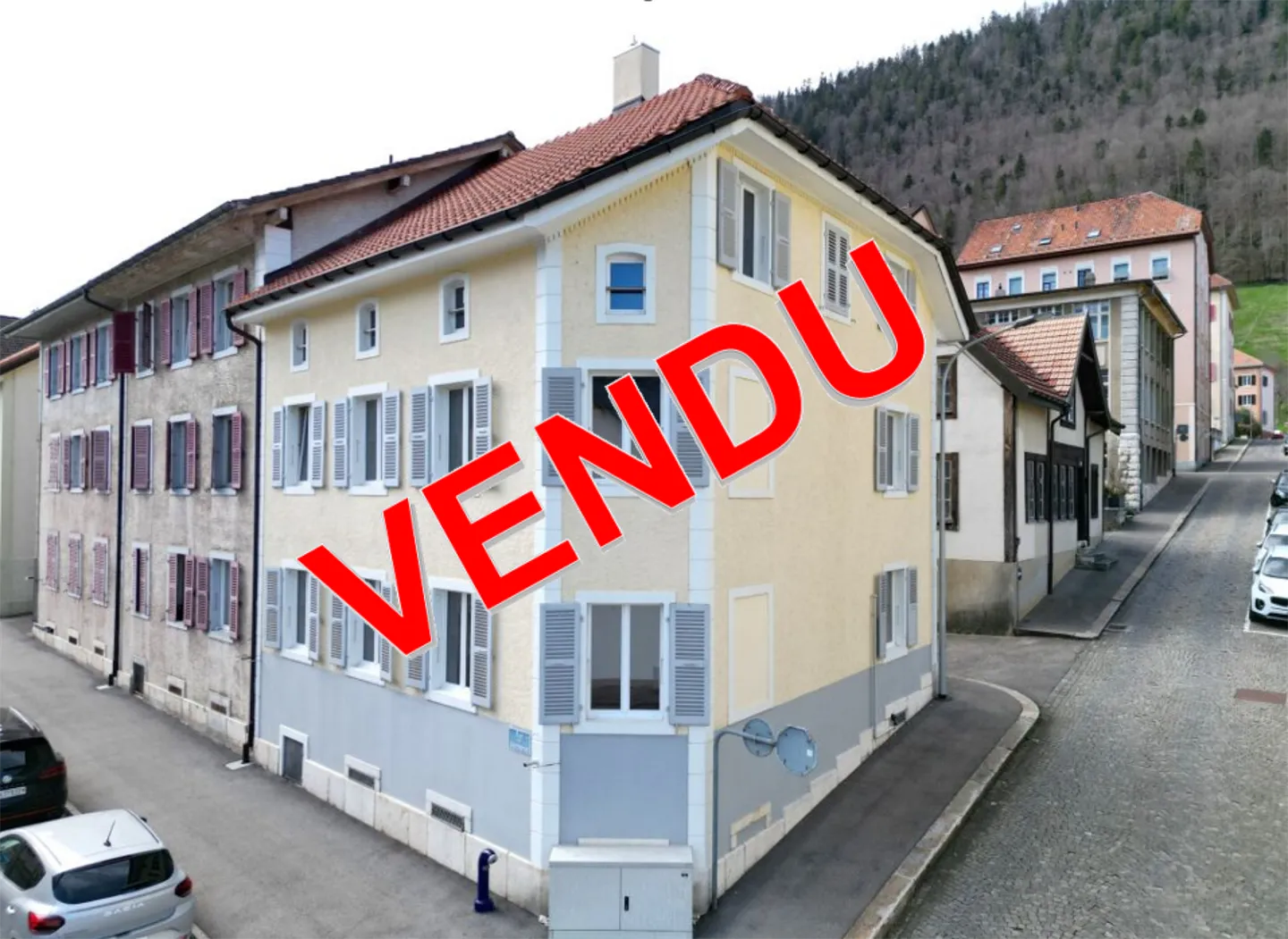 Immeuble résidentiel à vendre - Photo 1 sur 10