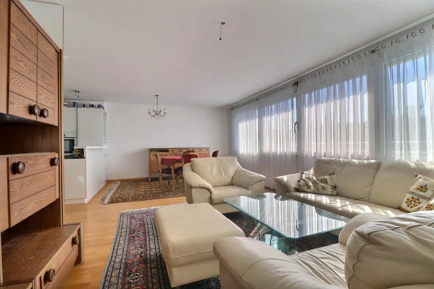 Apartment with 4.5 rooms on the top floor - Photo 6 of 10