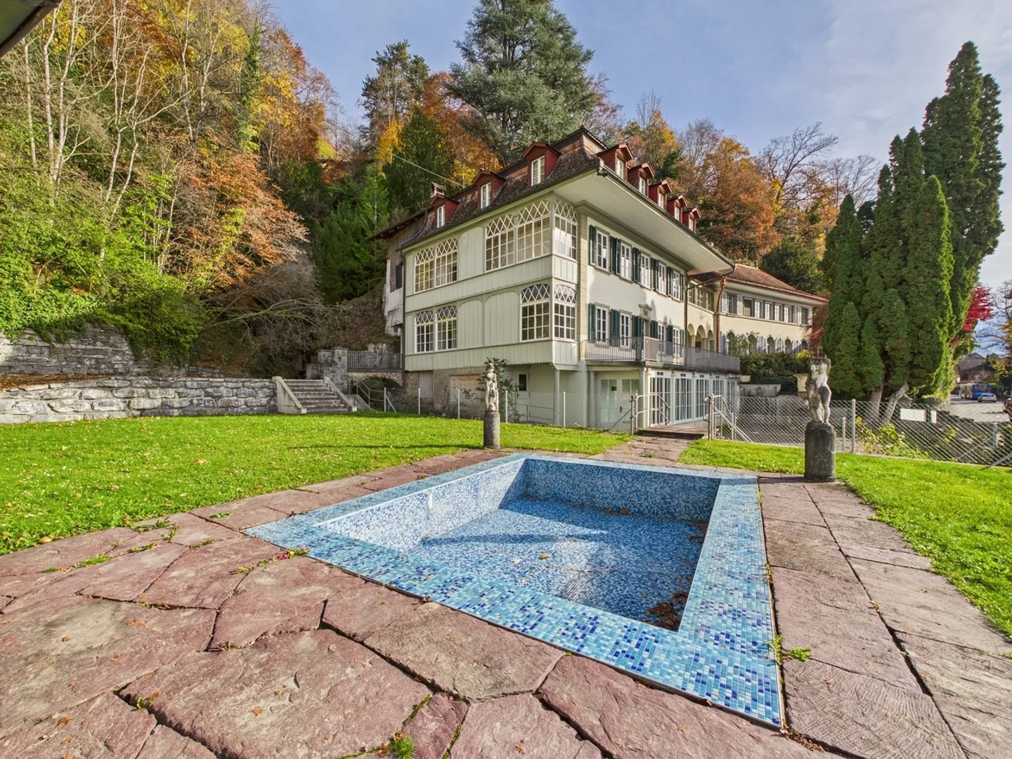 Villa esclusiva con vista lago a Sigriswil - Foto 1 di 13