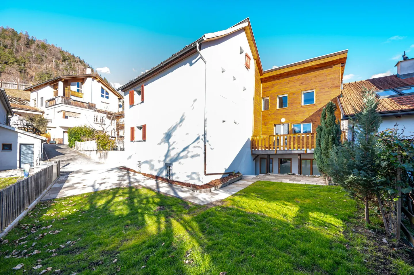 Renditeobjekt - Foto 1 von 16