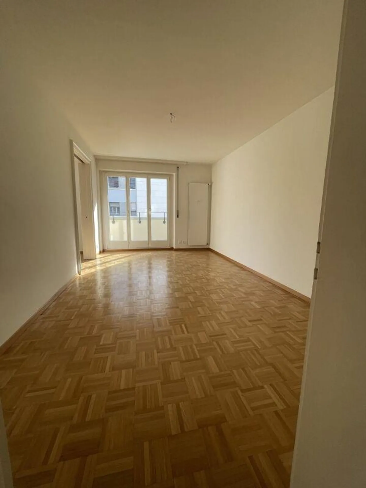 4-Room City Apartment - Photo 9 of 10