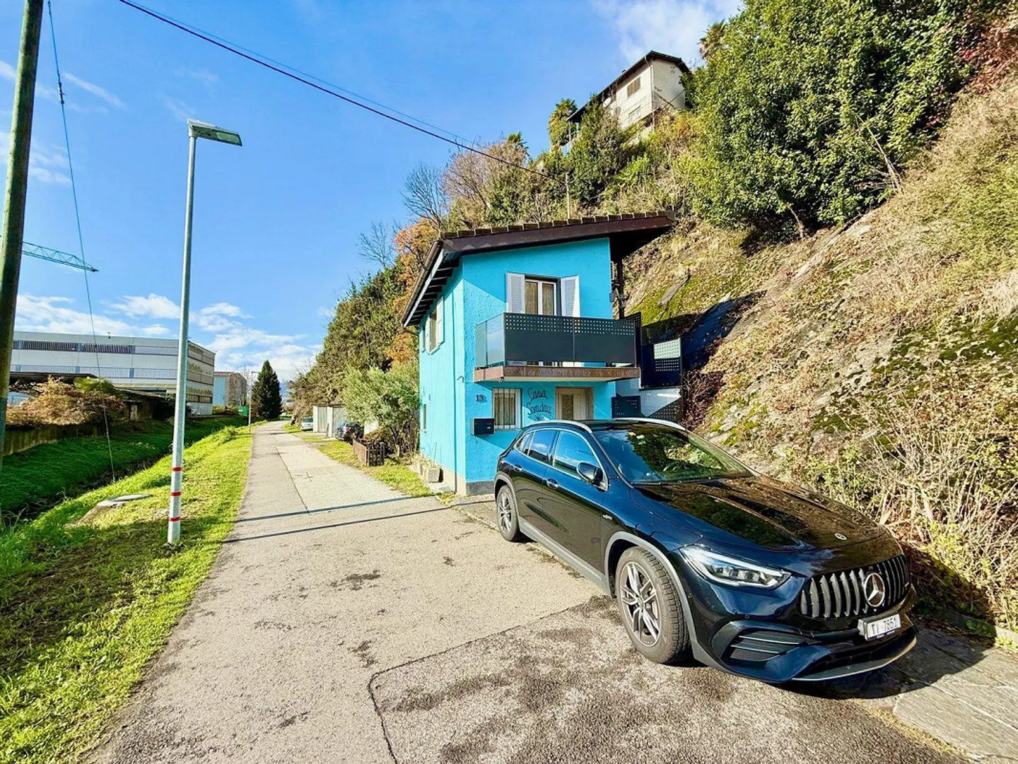 Moderne 2,5-Zimmer-Haus in Locarno mit einzigartigem Außenbereich - Foto 1 von 16