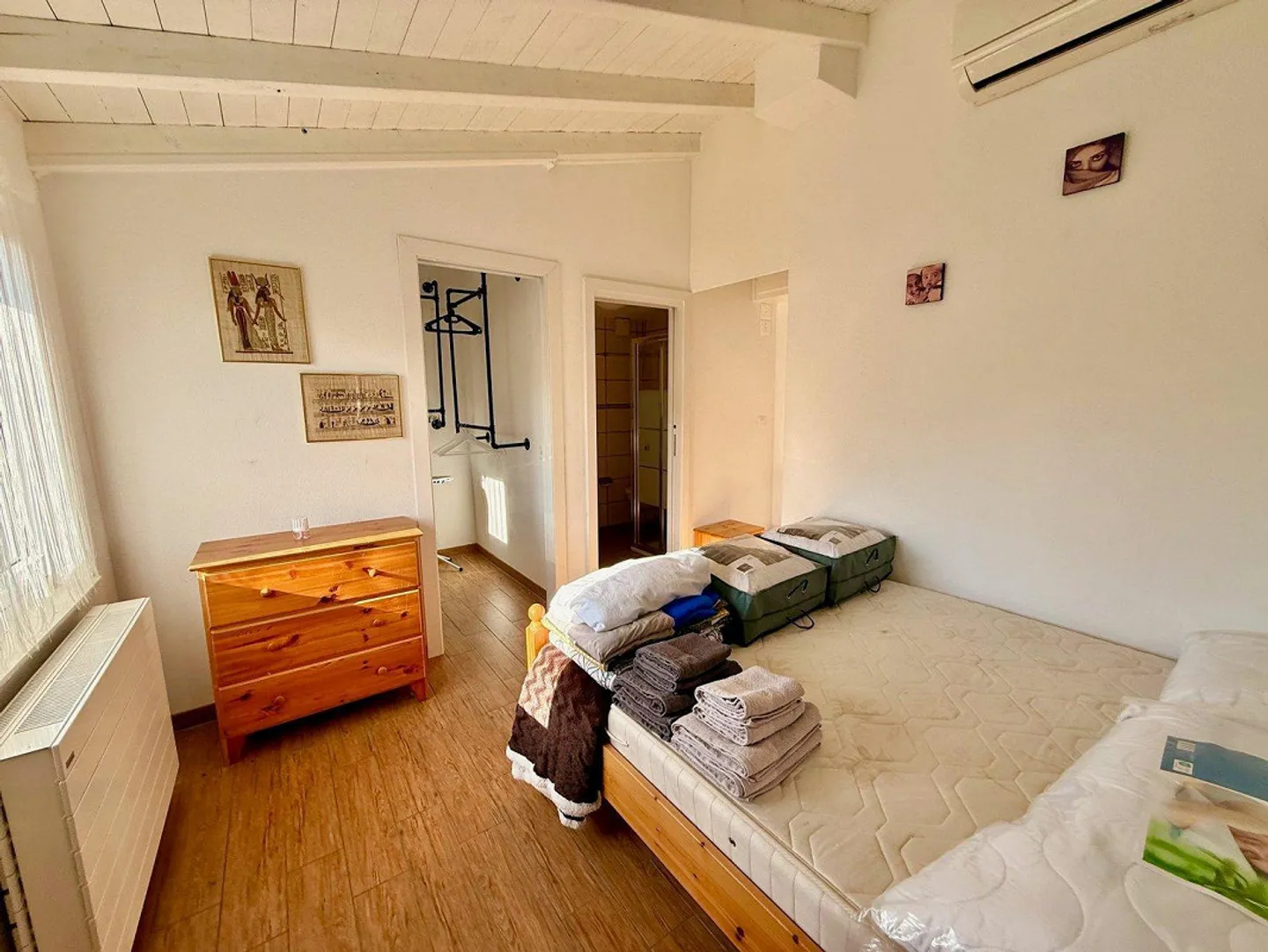 Moderne 2,5-Zimmer-Haus in Locarno mit einzigartigem Außenbereich - Foto 11 von 16