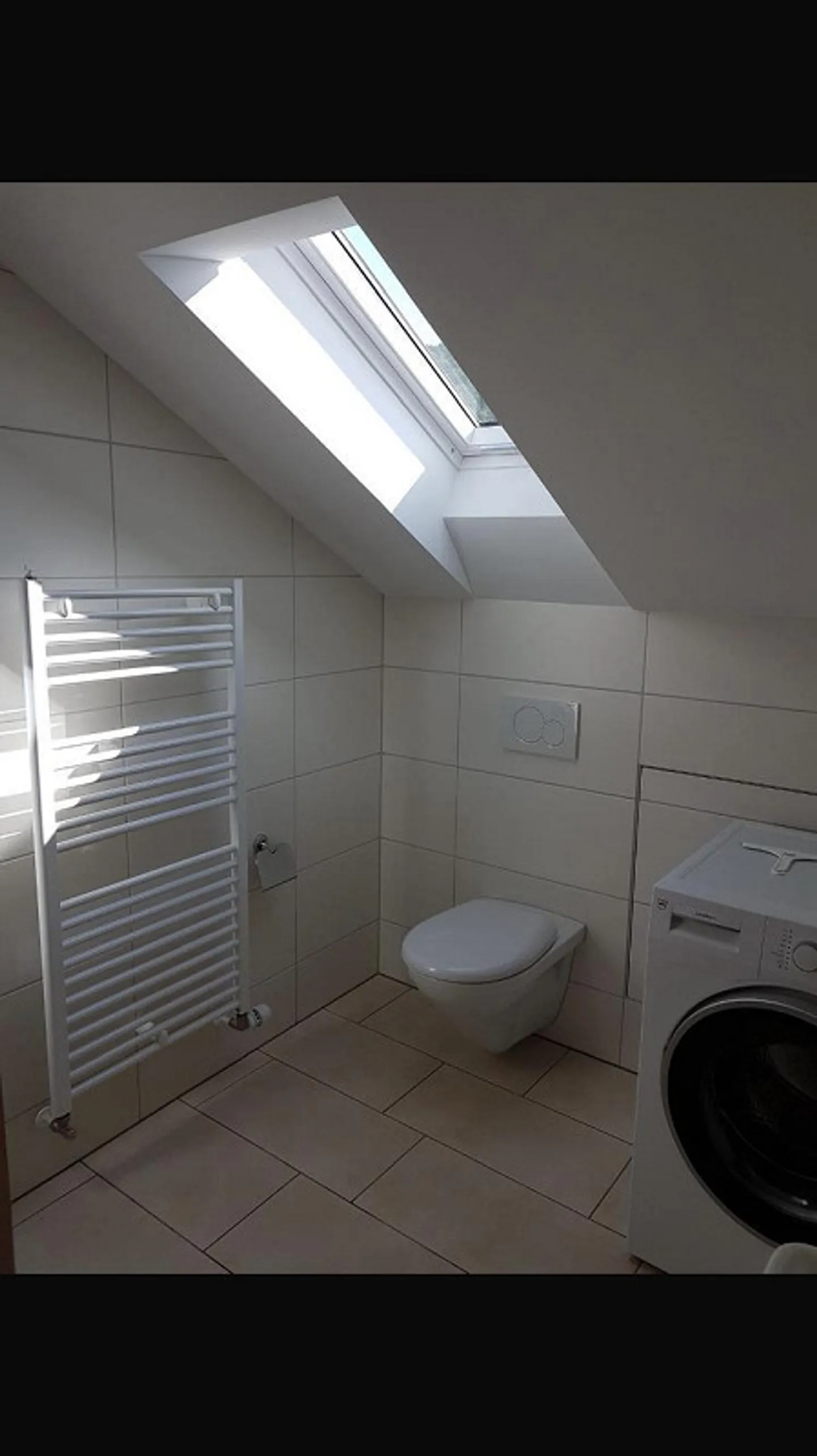 Air-conditioned 3-room attic apartment - Photo 6 of 7