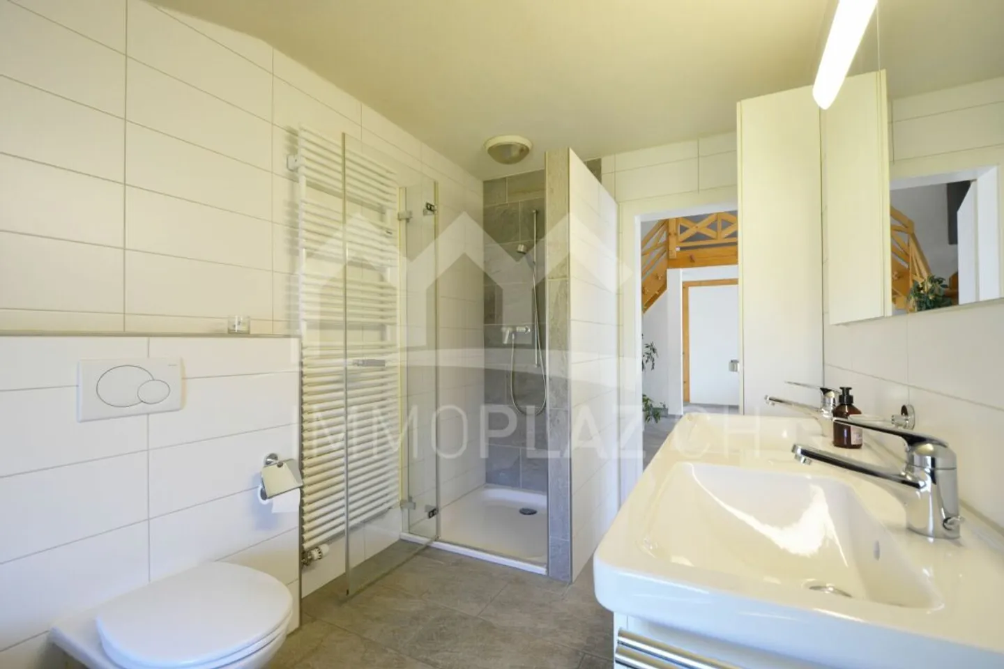 Incantevole appartamento mansardato di 4 1/2 locali con galleria e terrazza - Foto 7 di 9