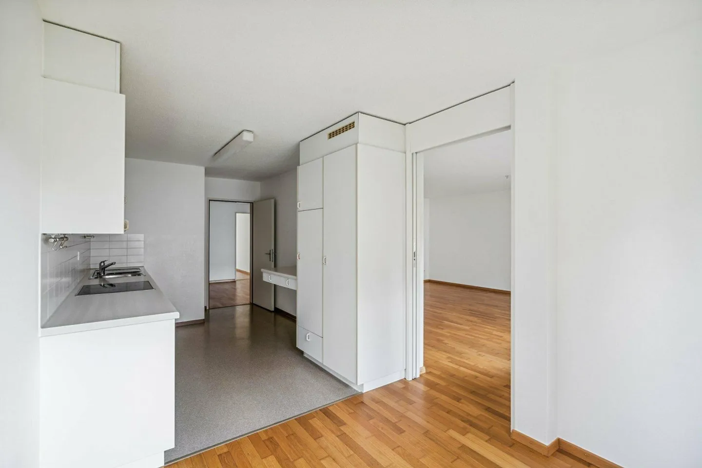 Appartement Charmant dans un Endroit Calme - Photo 3 sur 8