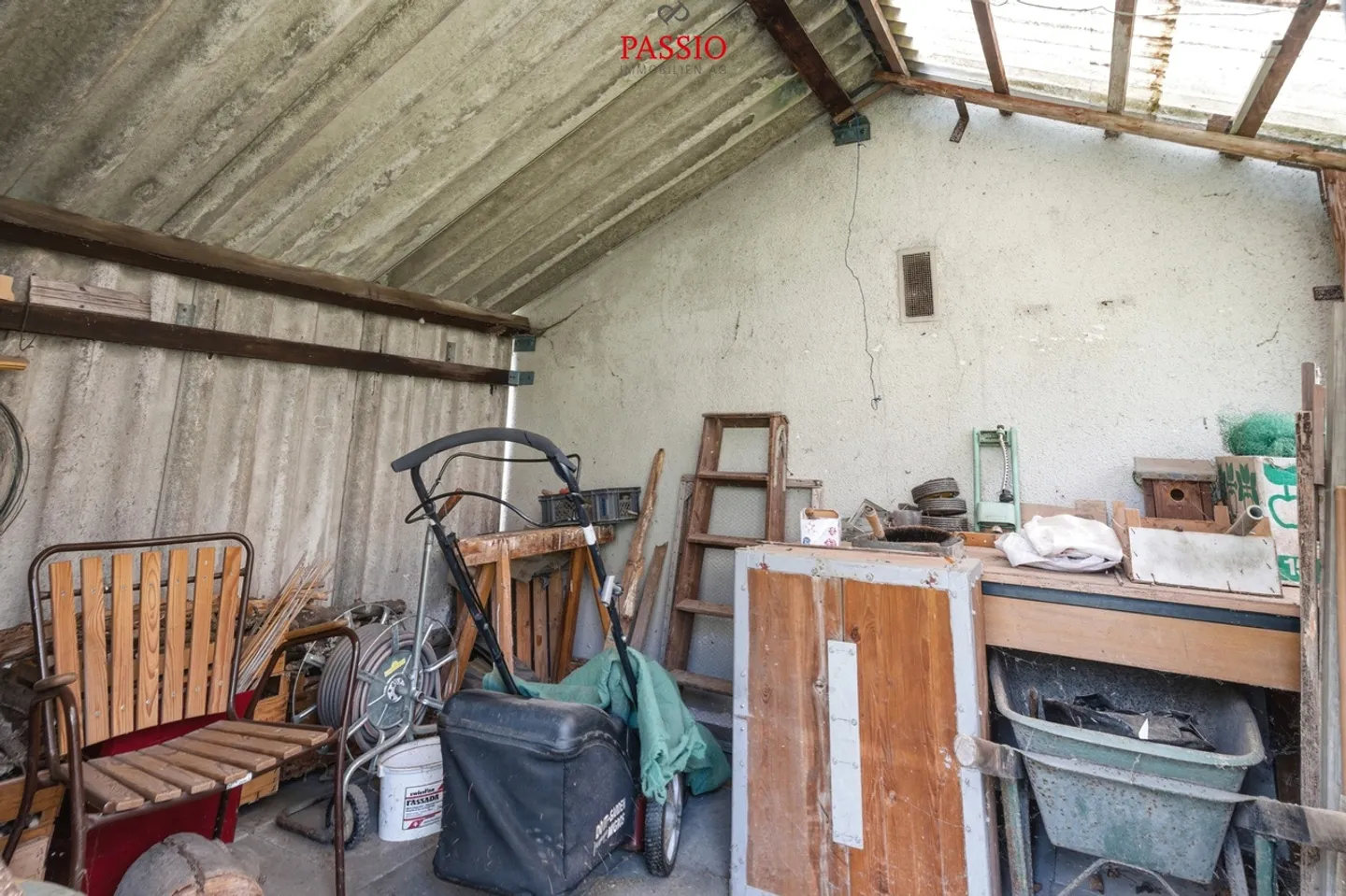 Une maison multifamiliale avec histoire - Votre chance de redéfinir - Photo 37 sur 44