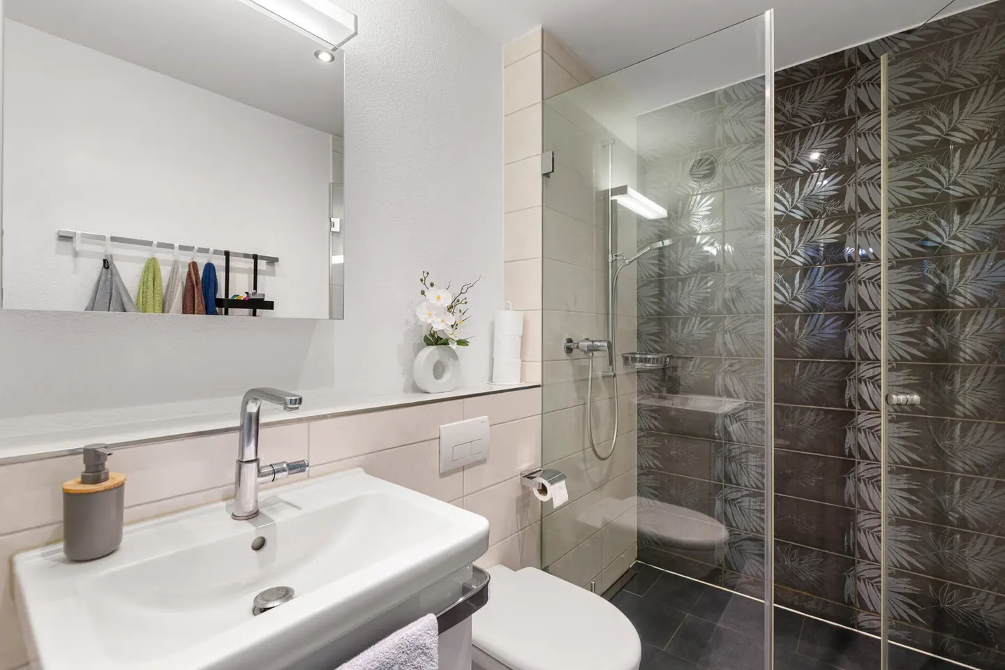 Wohnen mit Freiraum: Modern, 4.5 Zimmer und zwei Aussenbereiche - Foto 8 di 10