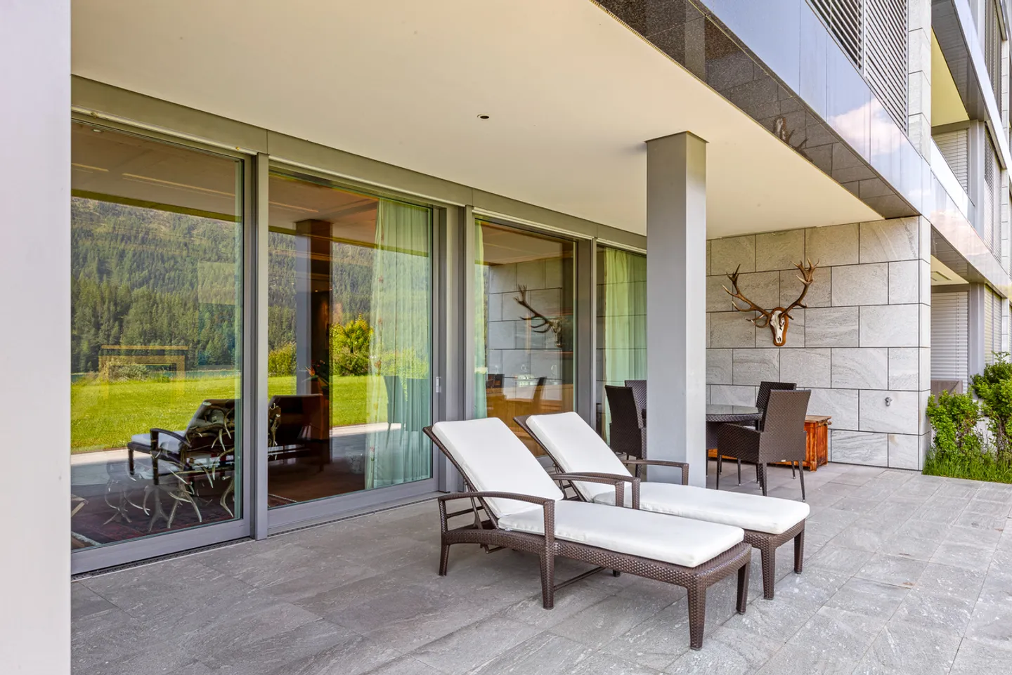 «Luxuriöse Erdgeschosswohnung mit fantastischem See- und Bergpanorama» - Foto 1 von 3