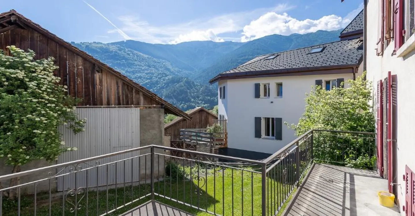 Dorfhaus zu renovieren, 10 Zimmer + Gewerbeflächen, 400 m2 - Foto 7 von 12