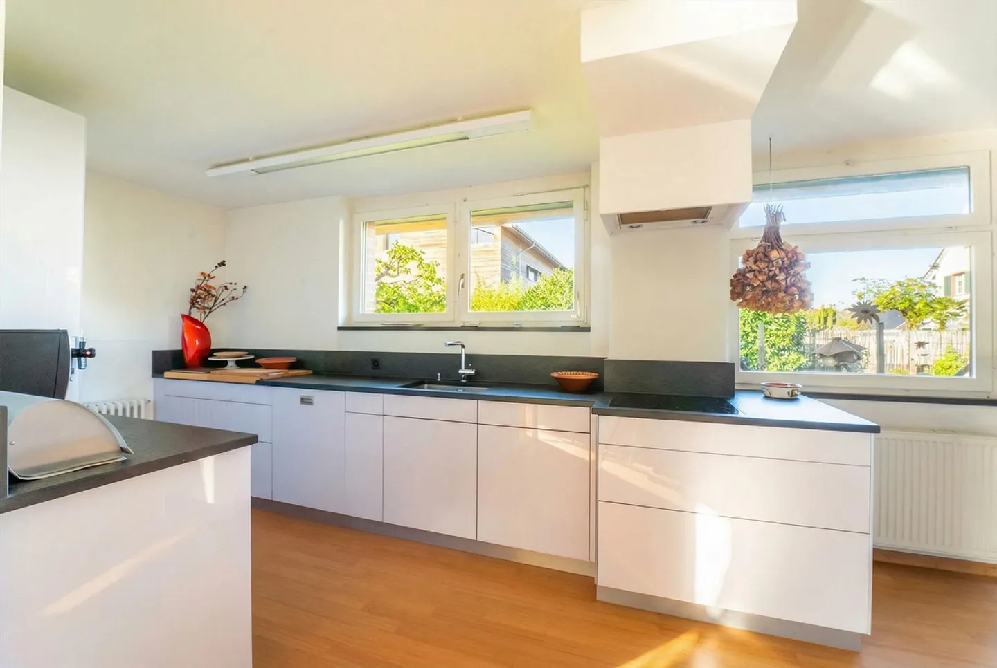 Generous building plot in Seltisberg with flexible uses - Photo 7 of 16