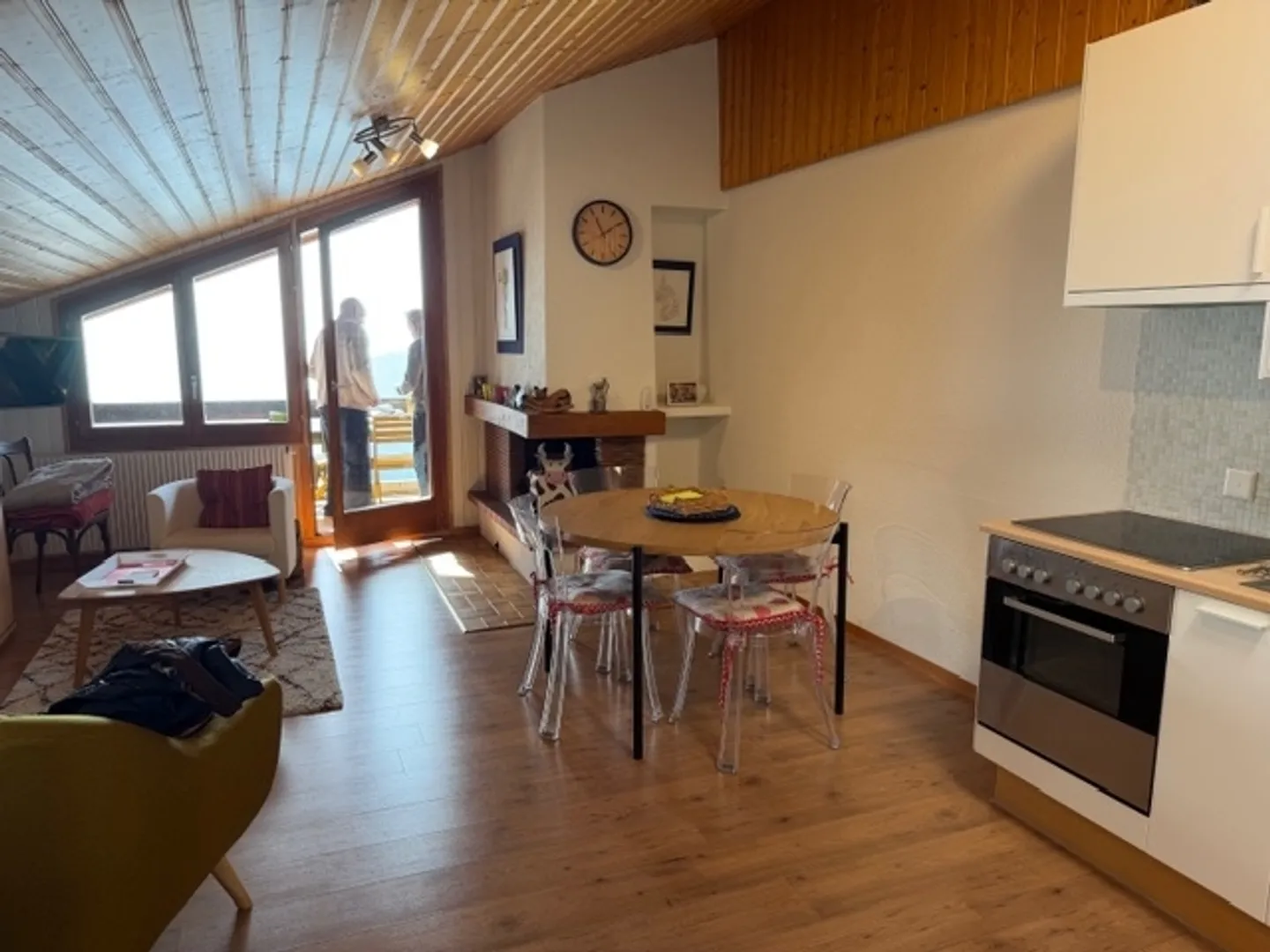 Charmant Appartement Meublé - Photo 3 sur 8