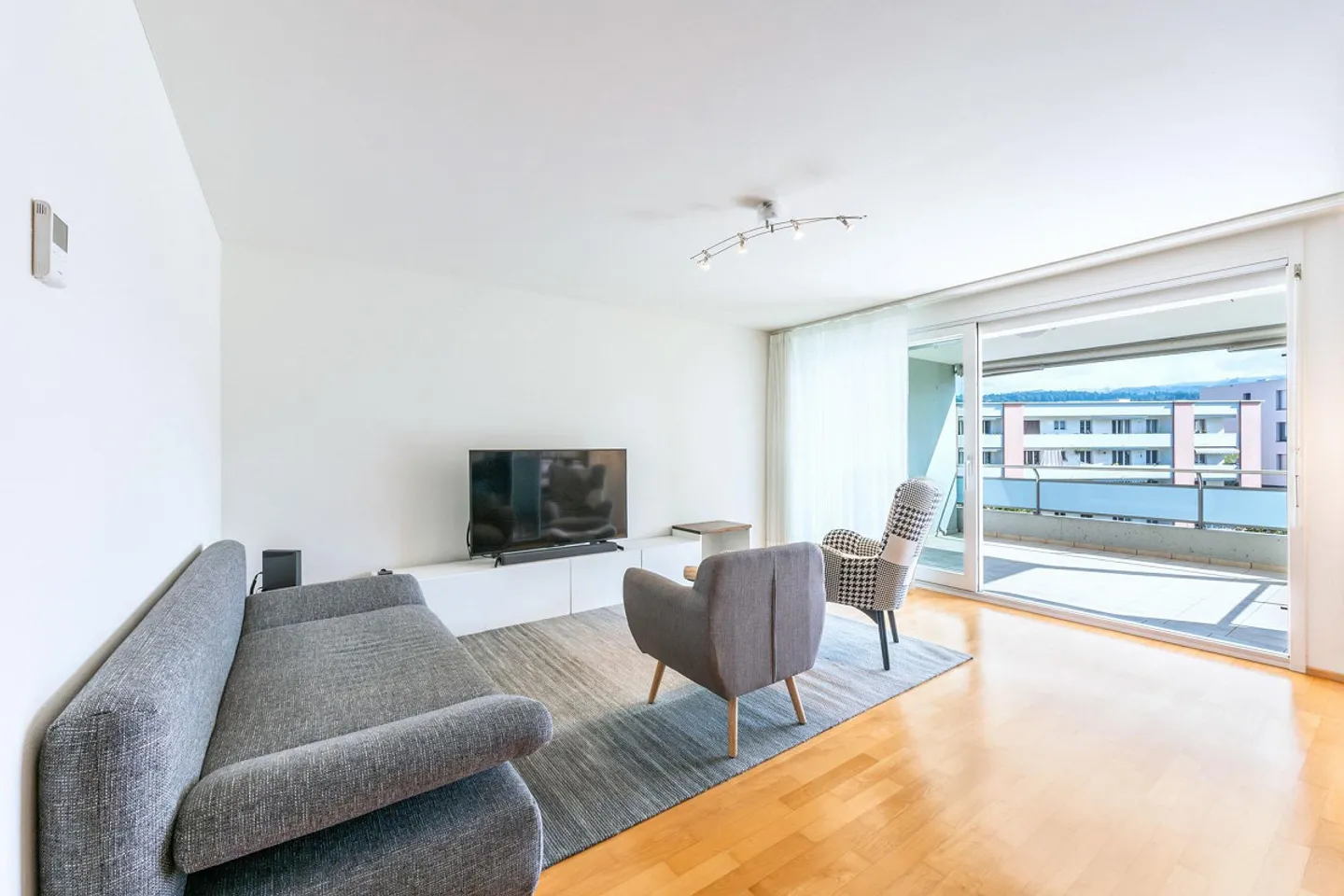 Appartamento 3.5 stanze - Foto 1 di 12