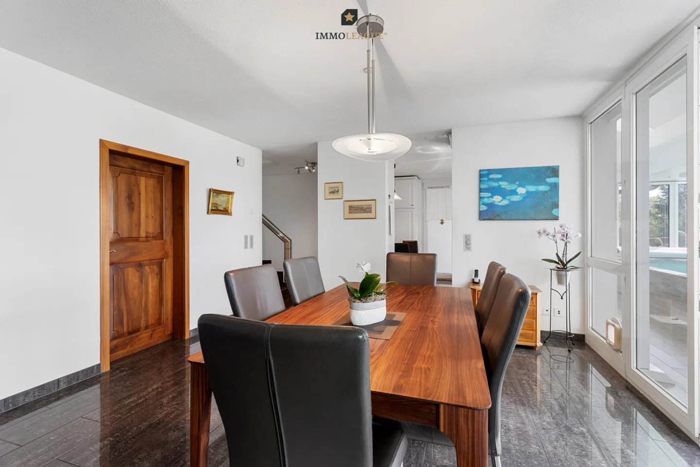 Generosity meets comfort and luxury, a home with charisma - Photo 5 of 9