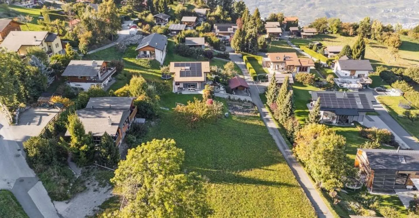 707 m2 da costruire nel cuore di un quartiere residenziale! - Foto 1 di 5