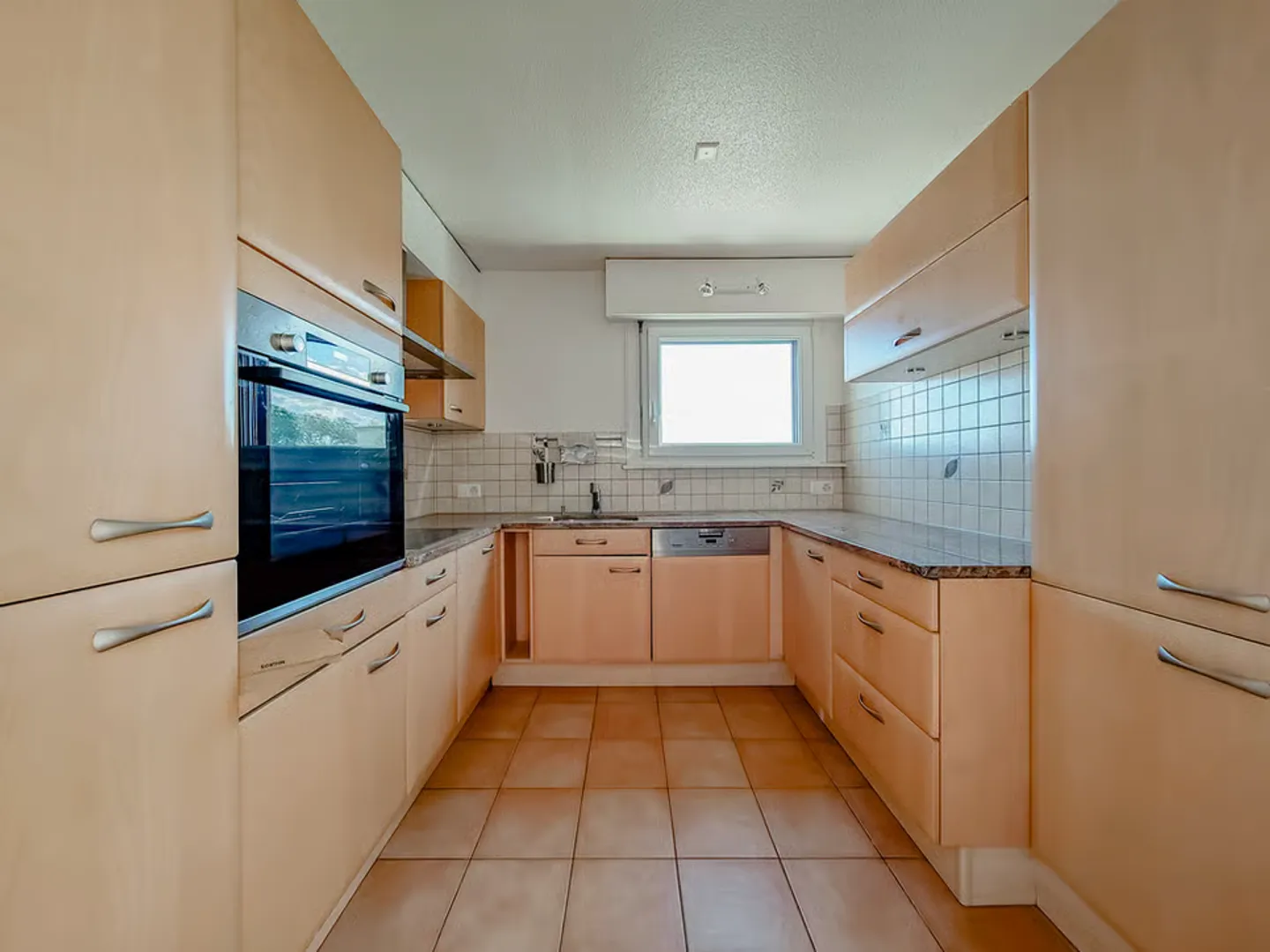 Appartement rénové 4.5 pièces - Photo 4 sur 12
