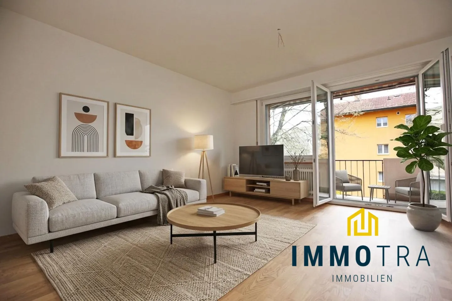 4-room apartment - freshly renovated - Photo 1 of 12