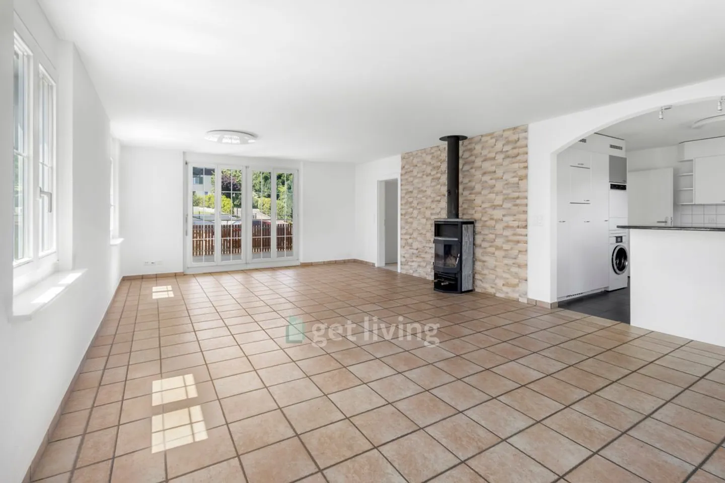 VILLA UNIFAMILIARE CON PISCINA (ALIQUOTA FISCALE 90%) - Foto 5 di 13