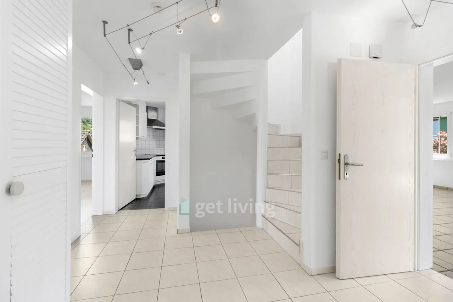 VILLA UNIFAMILIARE CON PISCINA (ALIQUOTA FISCALE 90%) - Foto 11 di 13