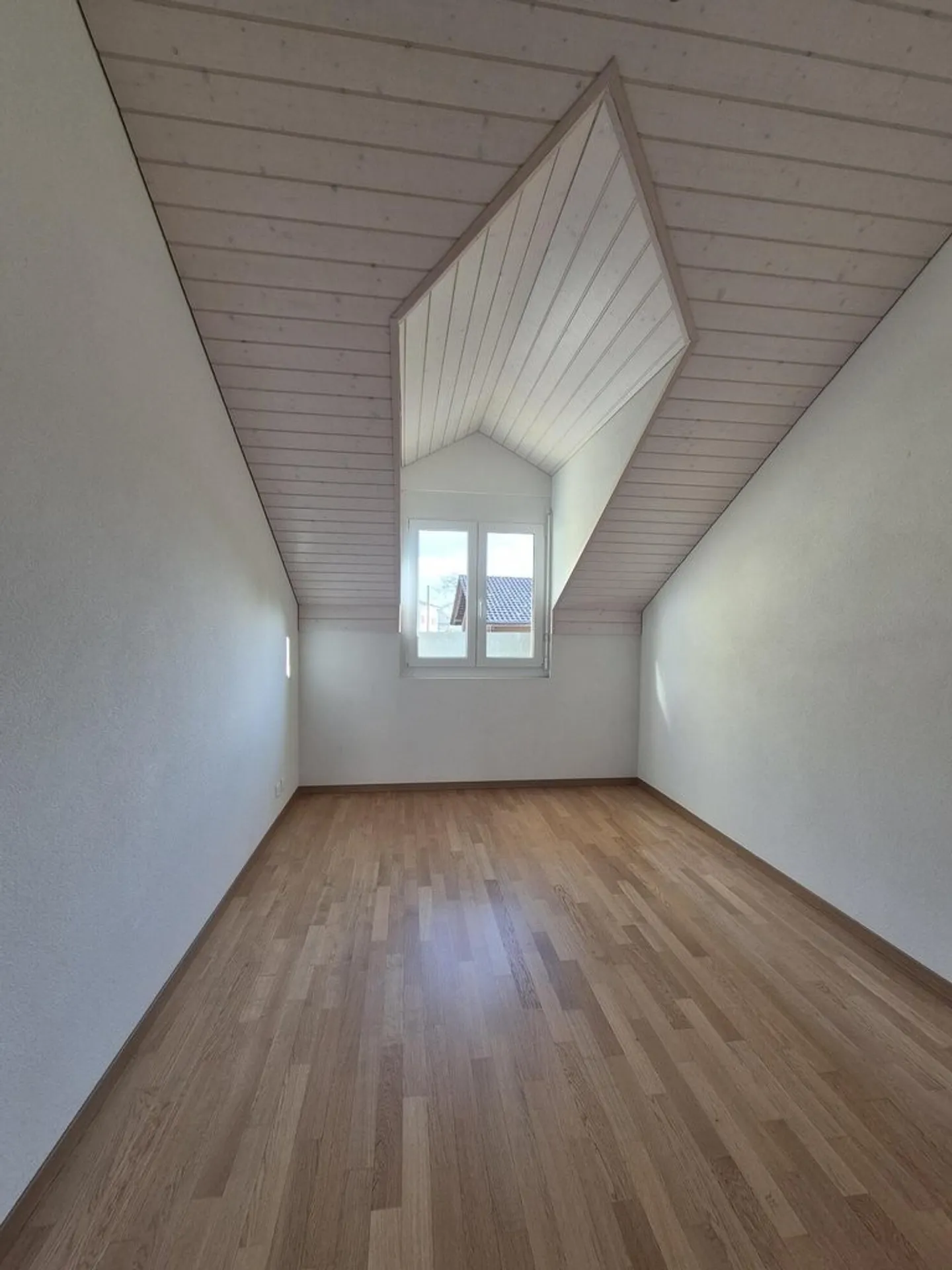 MENIERES (DE) - 3.5 Zimmer im 1. Stock - Foto 8 von 9