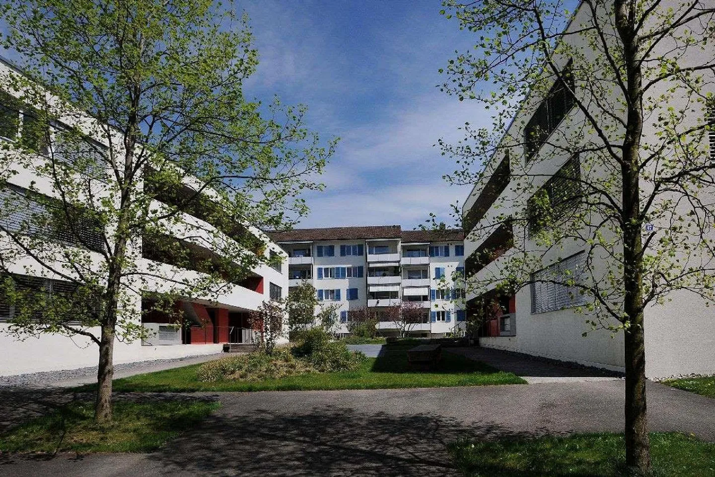 Praktischer Parkplatz in Biel - Foto 1 von 1