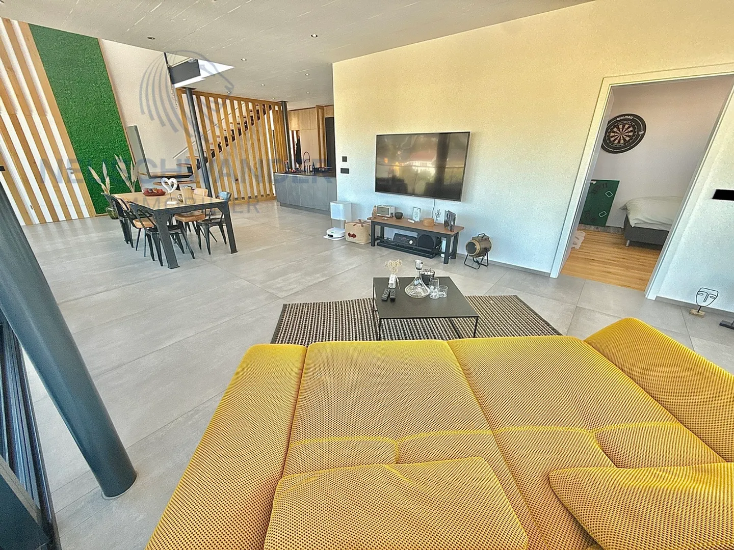 Stunning duplex penthouse with 2 underground parking spaces - Photo 17 of 39