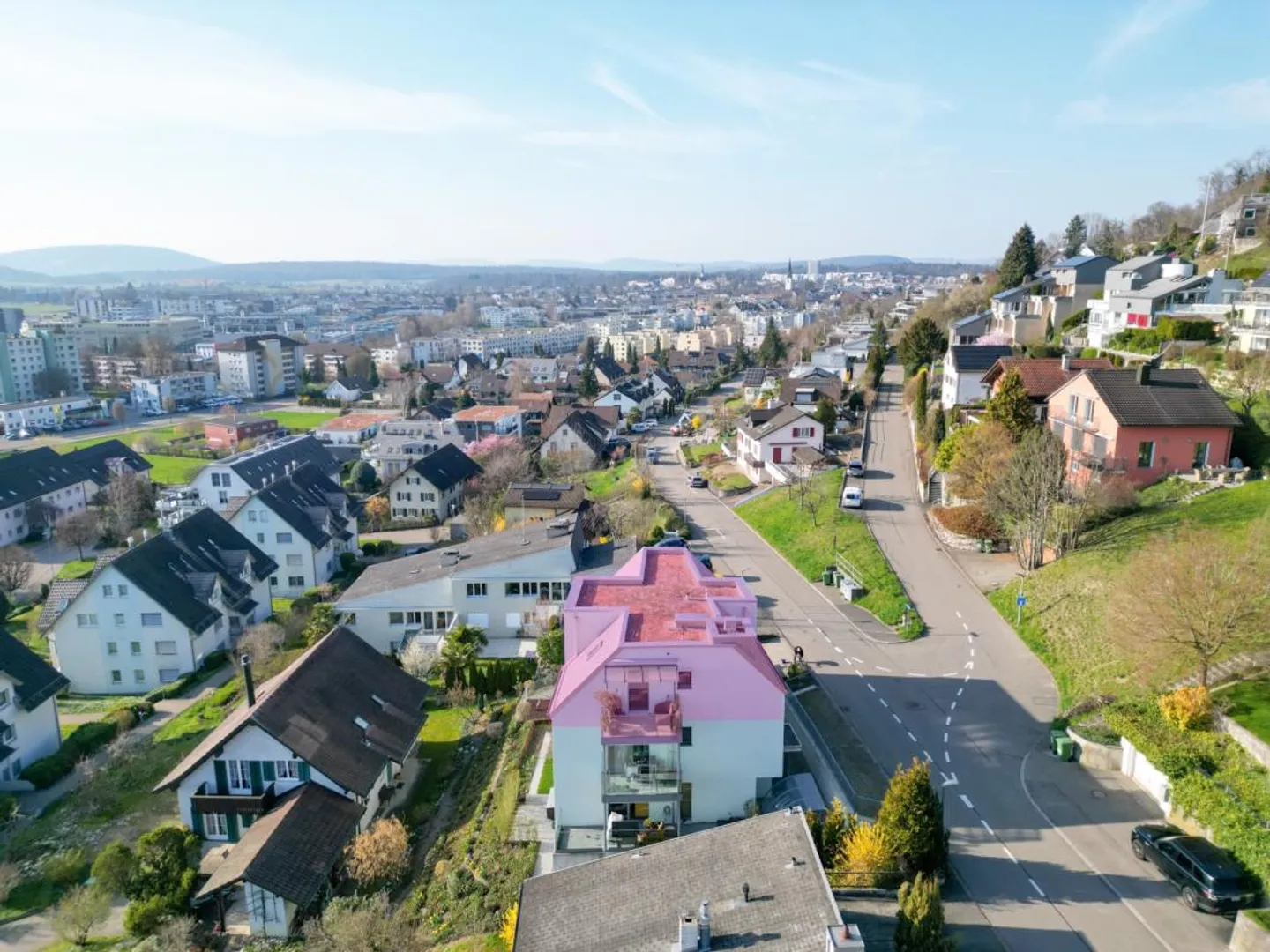 Vie spacieuse avec vue sur Bachenbülach - Photo 3 sur 13
