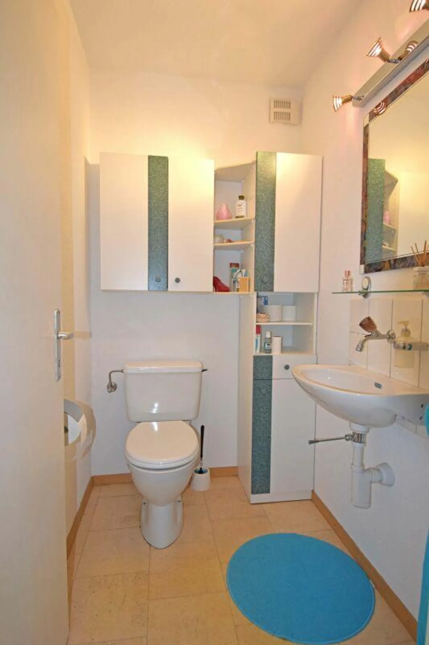 Modernes Reiheneinfamilienhaus mit Gemeinschaftspool - Foto 8 von 15