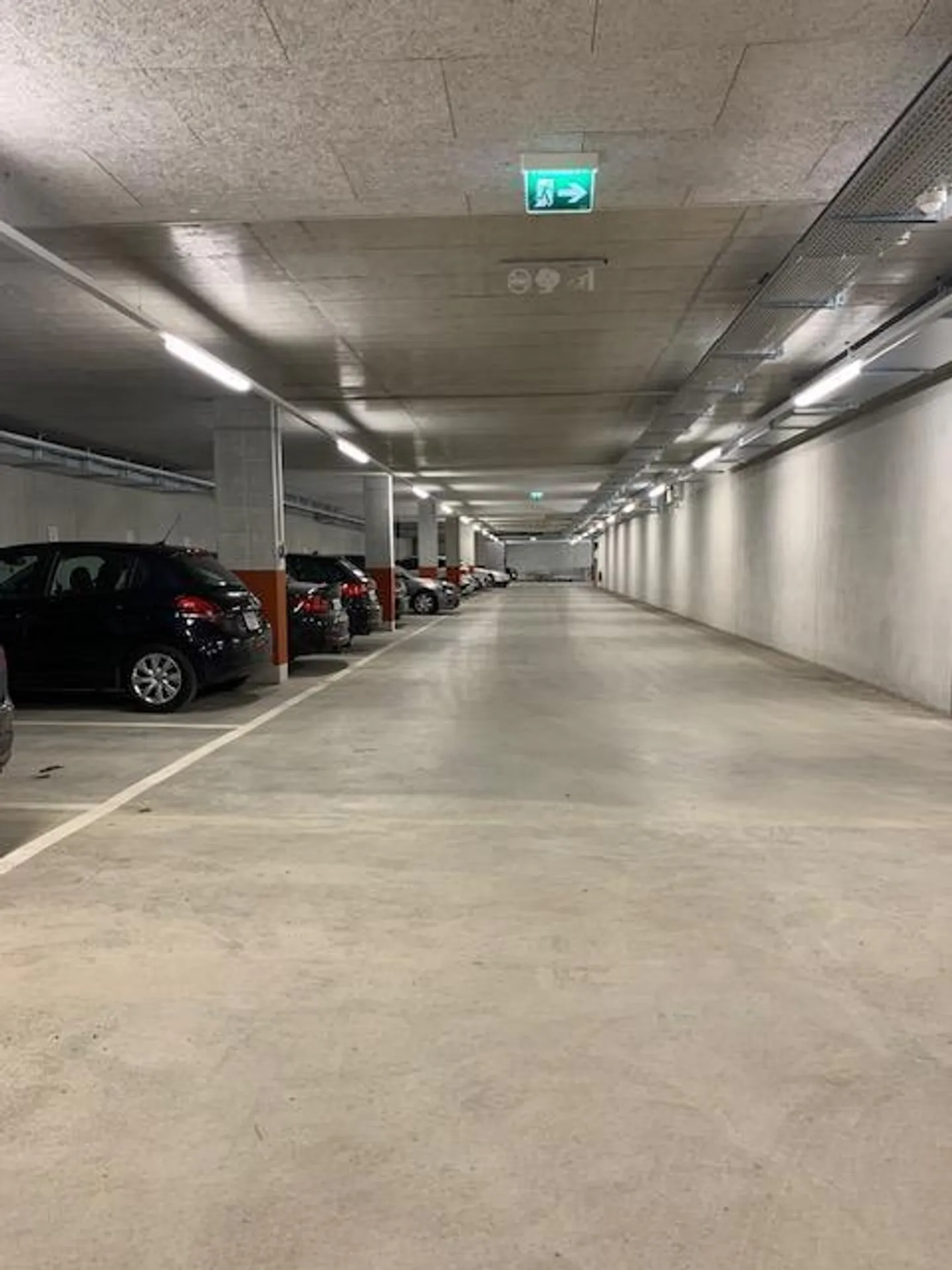 Appartamento luminoso e moderno di 5,5 stanze con loggia a Gümligen! - Foto 12 di 12