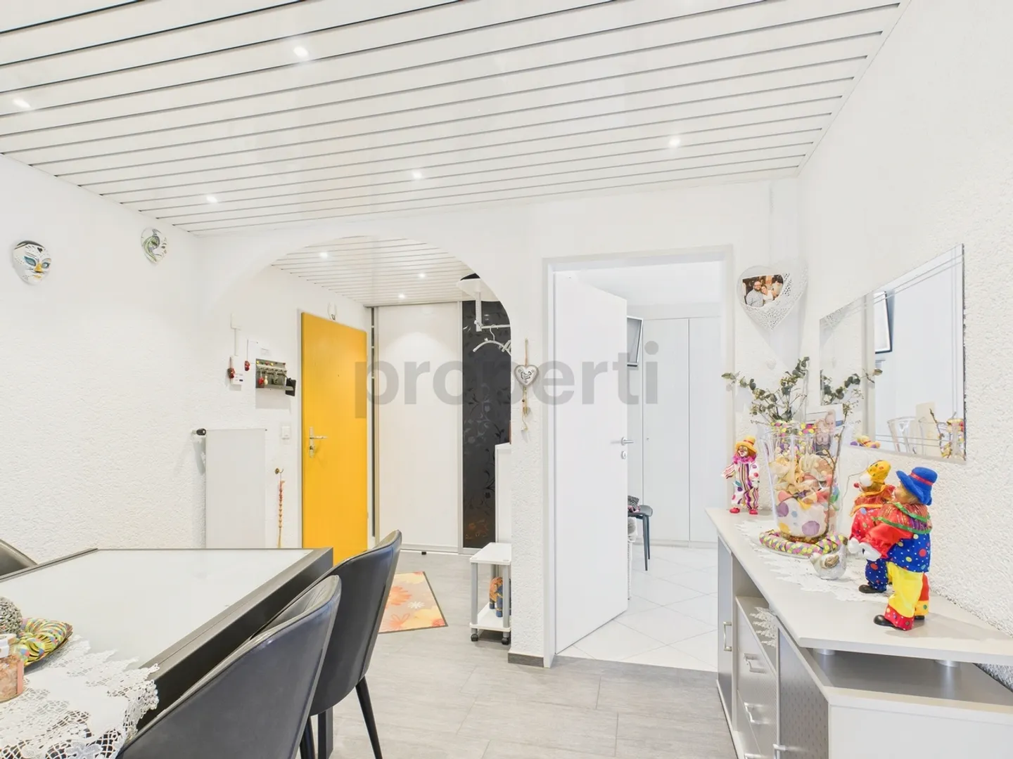 Appartement Charmant avec Vue sur Montagne - Photo 8 sur 13