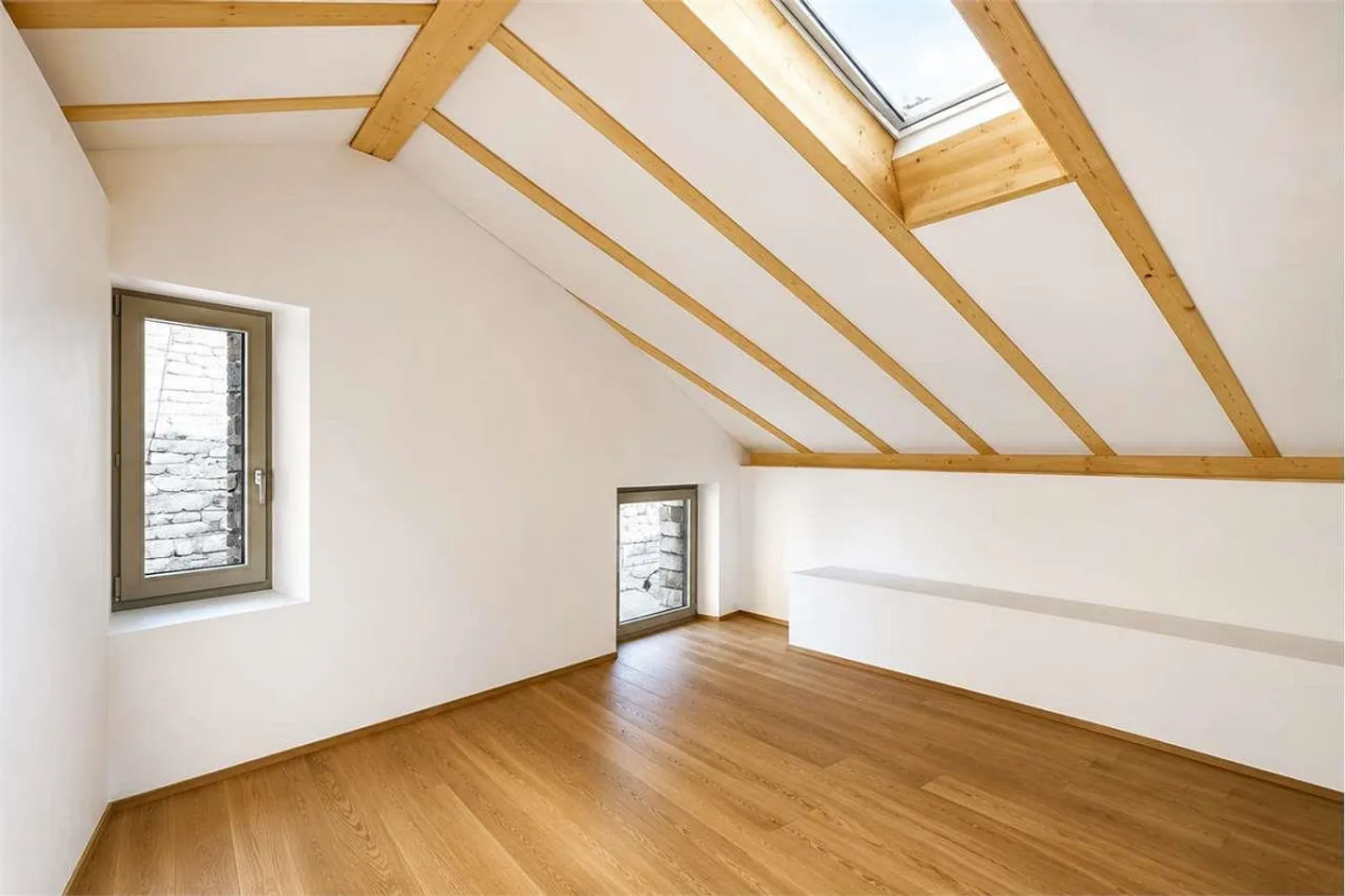 Renoviertes Kernhaus in Bissone - Foto 3 von 12