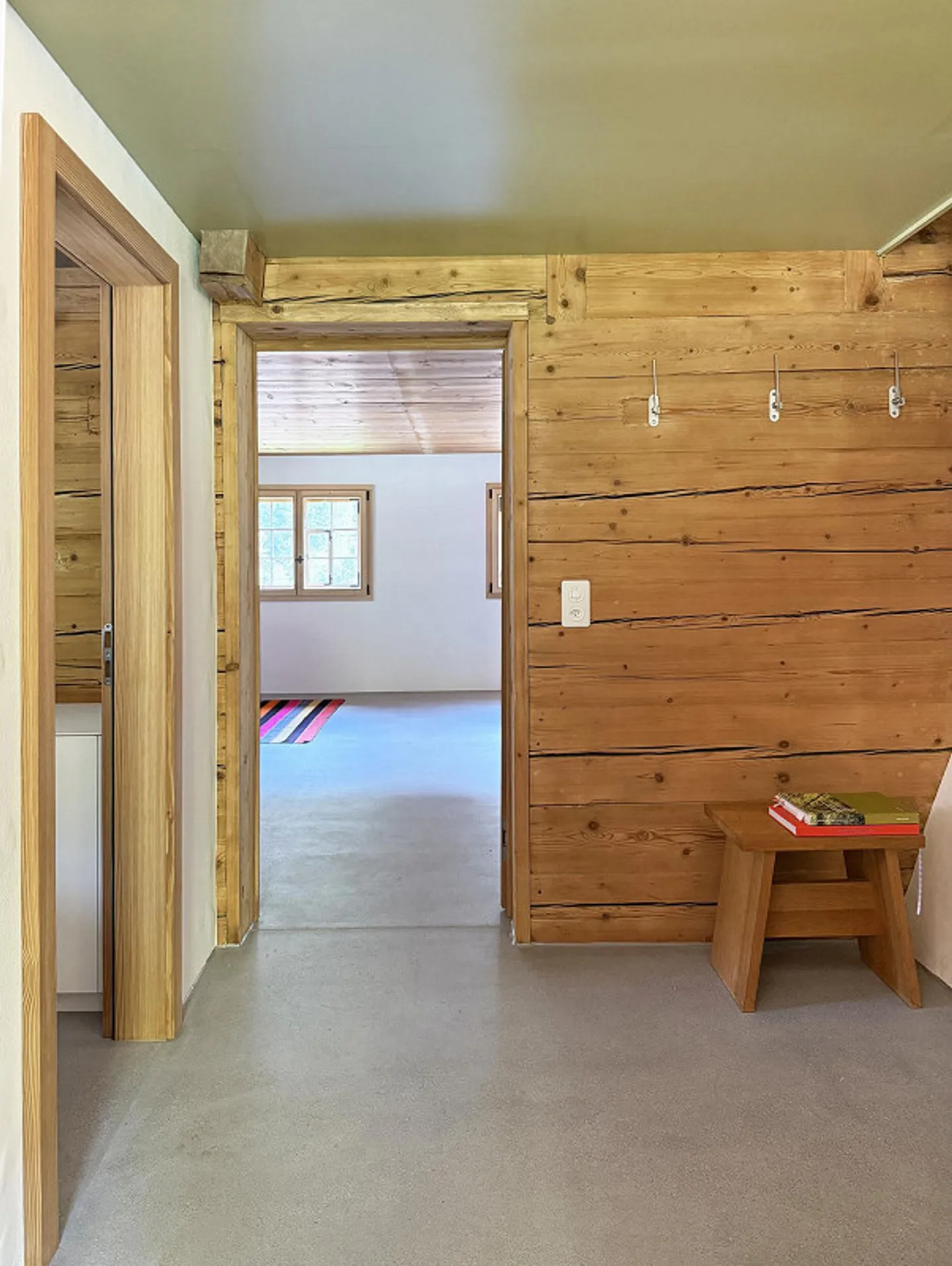 Grosszügige Dachwohnung mit Gartenanteil (Erst- oder Zweitwhg.) - Foto 13 von 14