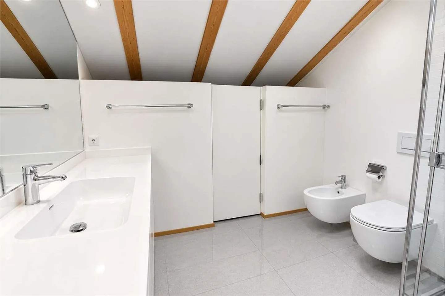 Renoviertes Kernhaus in Bissone - Foto 8 von 12