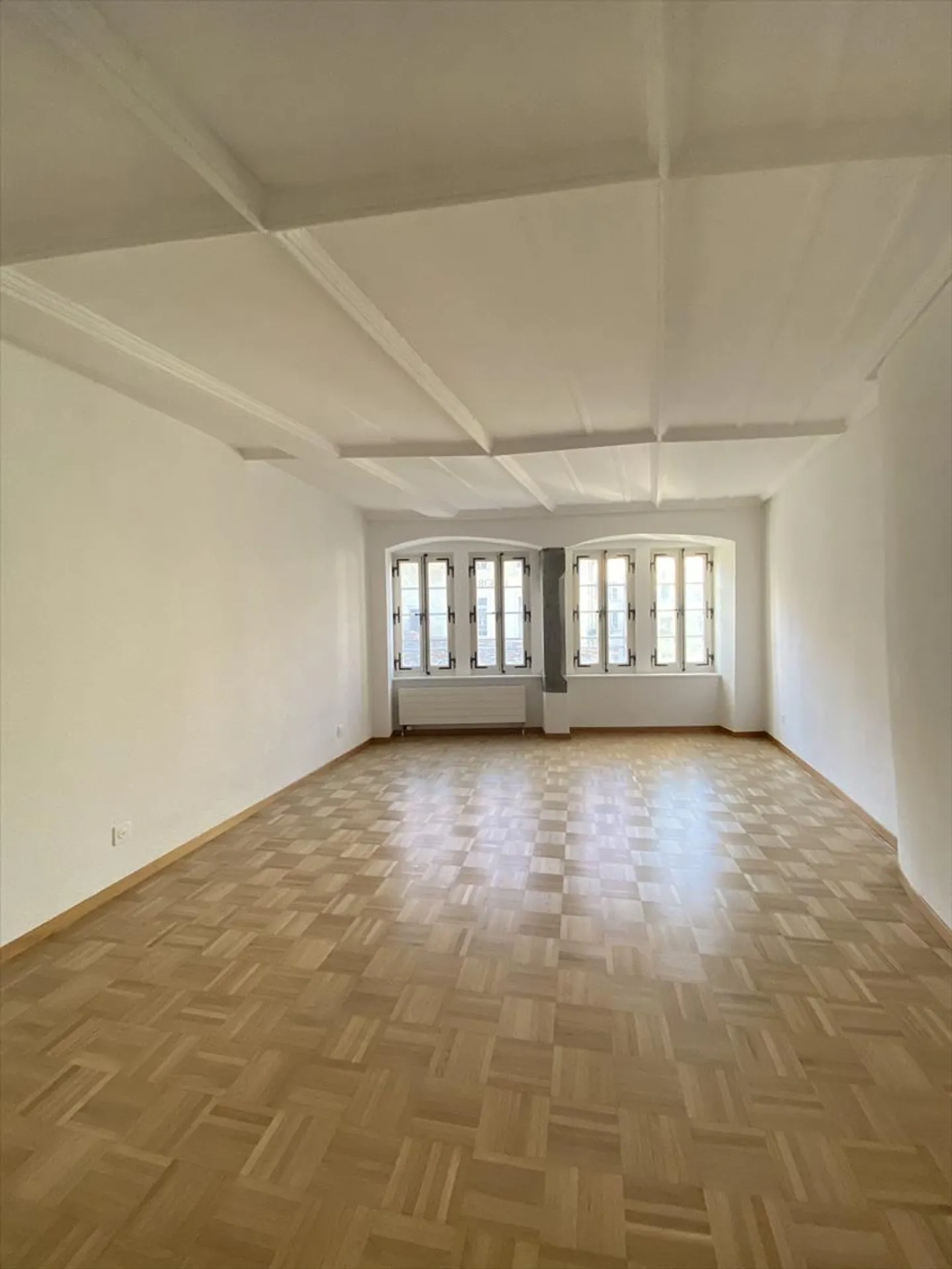 03957 - Appart. 2,5 PCES - PLATZ PETIT ST-JEAN 37 - FRIBOURG - Foto 3 von 6