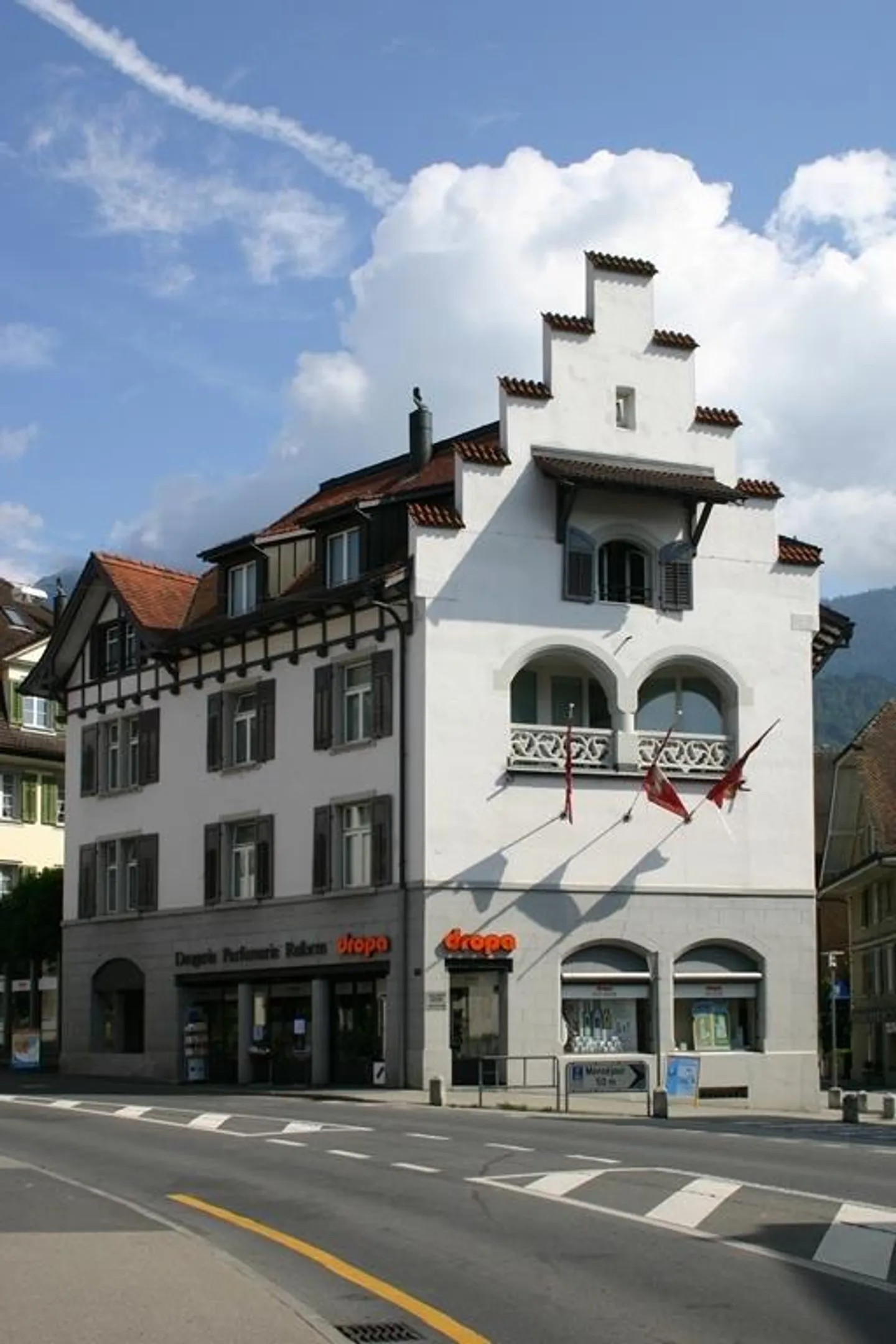 Spazio commerciale in posizione centrale a Küssnacht am Rigi - Foto 1 di 10