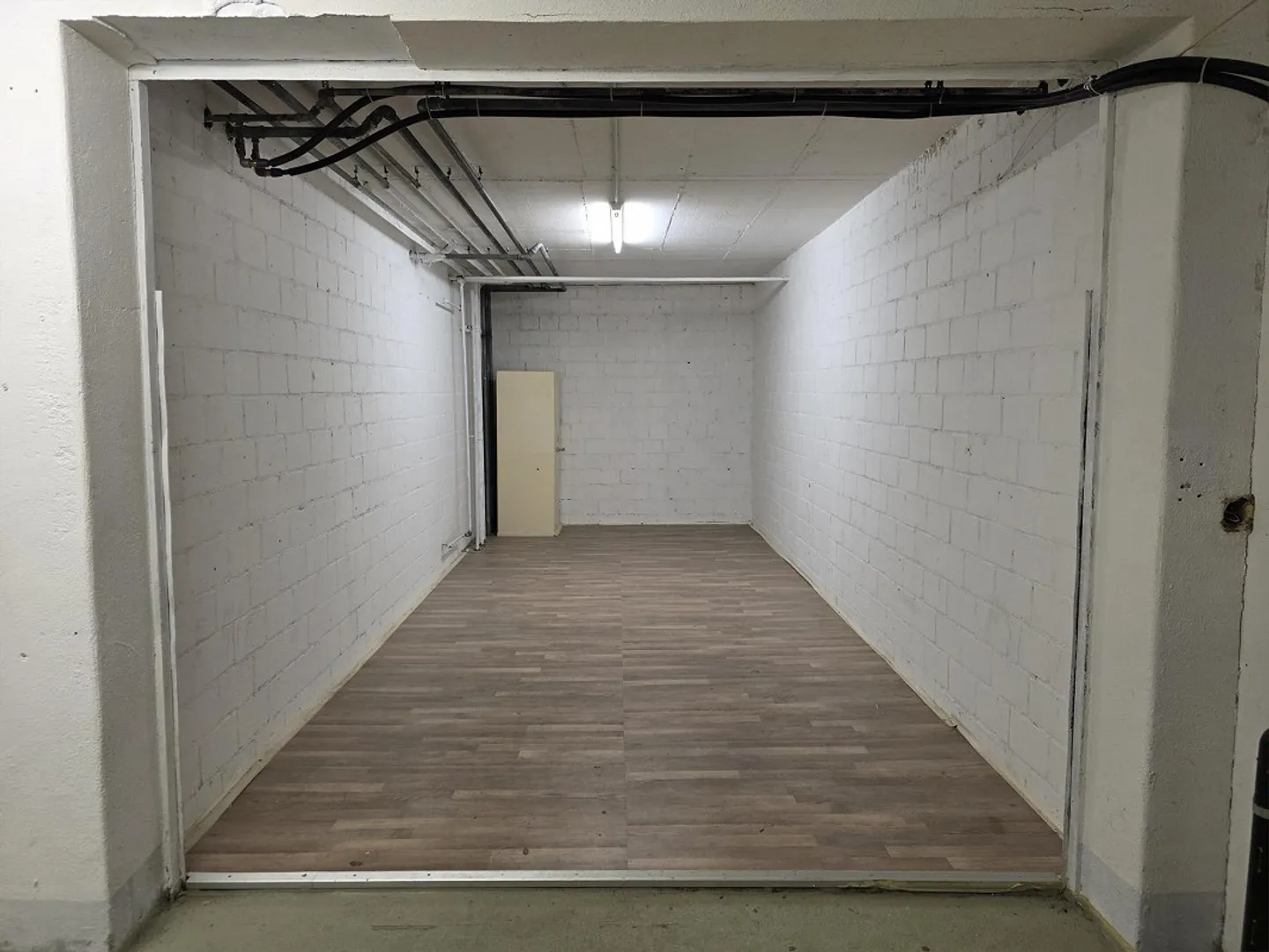 Magazzino nel centro di Cham - Foto 1 di 5