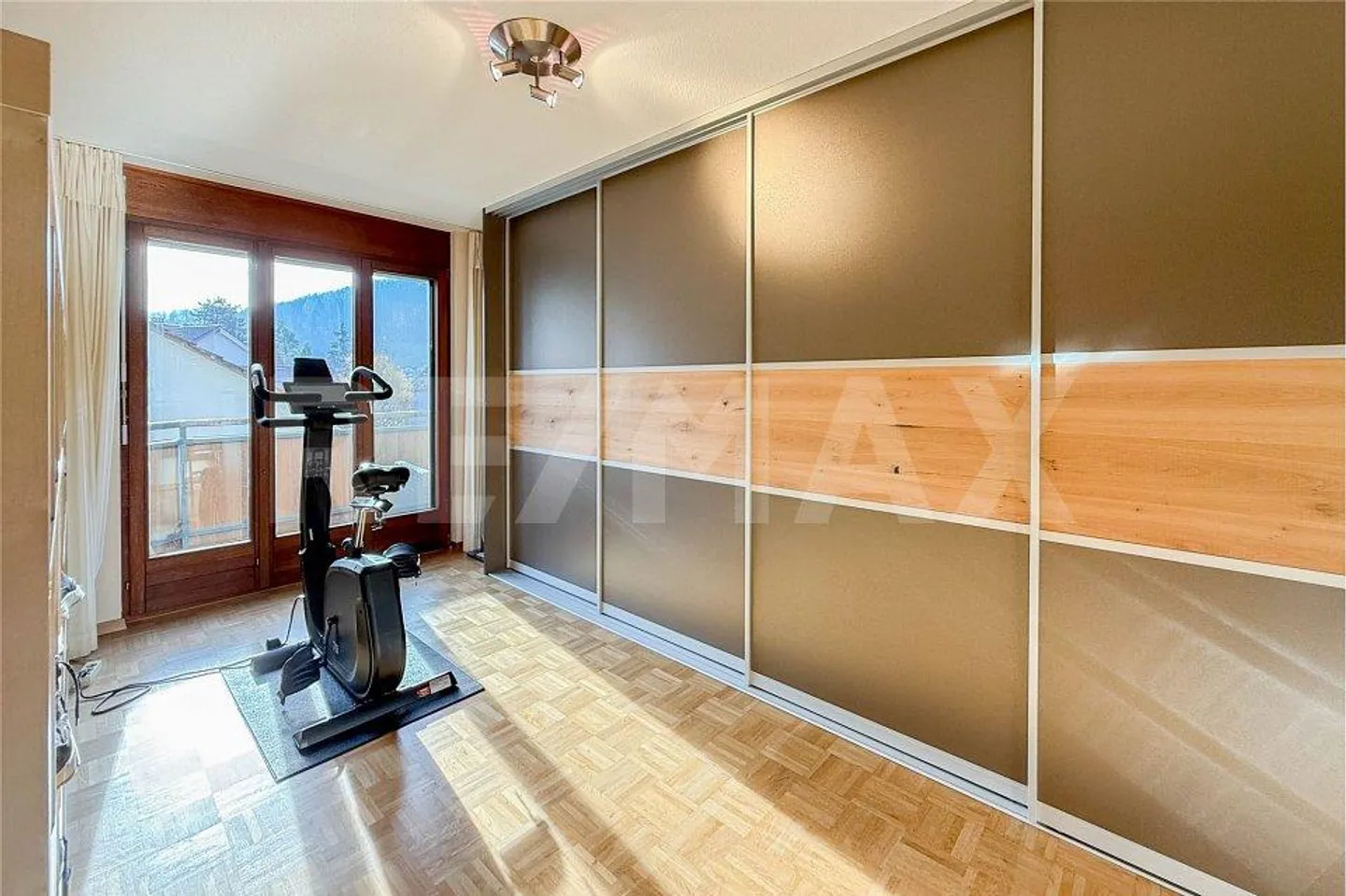 High-quality modernized maisonette with plenty of comfort and space - Photo 7 of 13