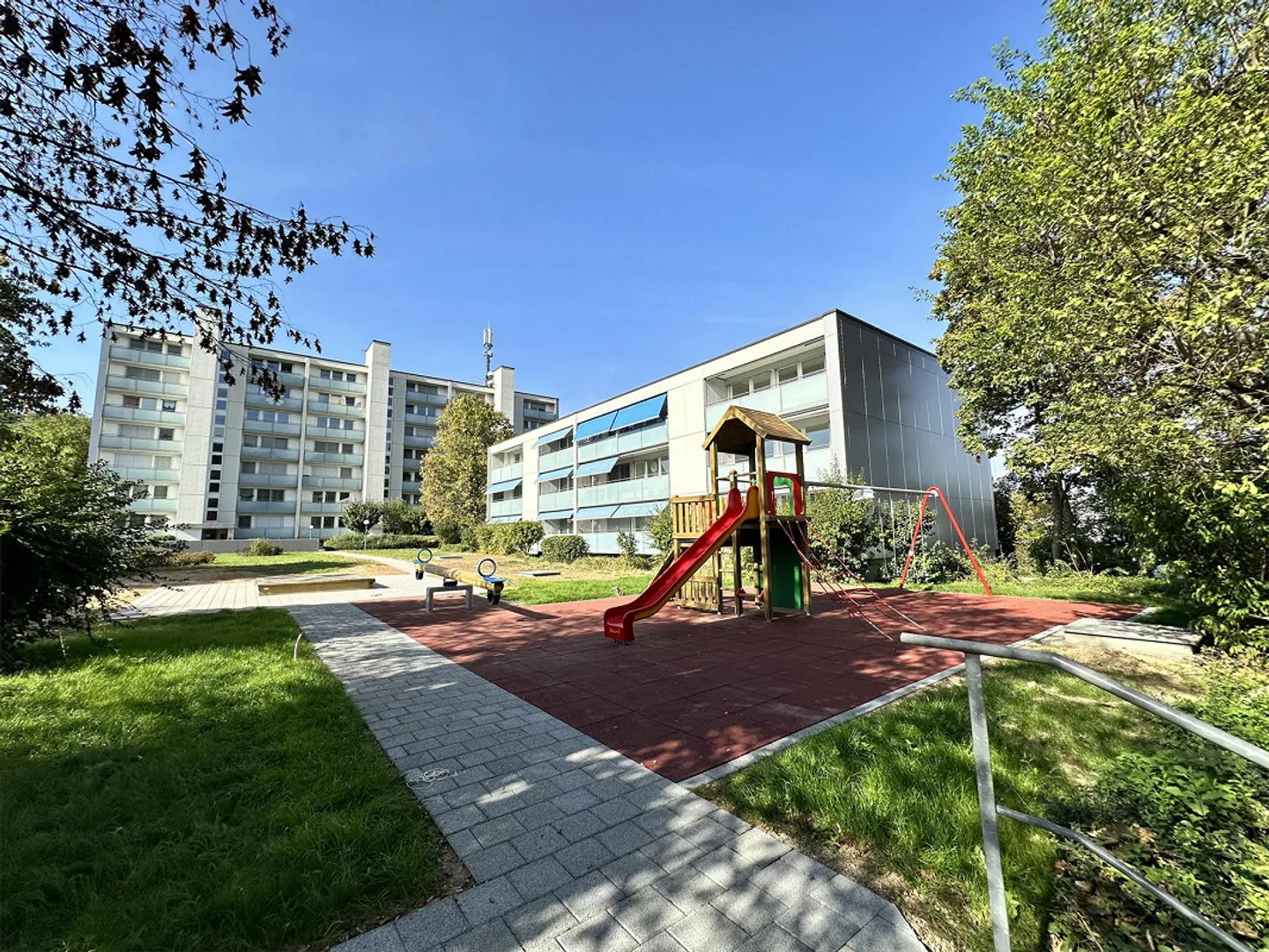 Moderne - Spacieux - près de la gare - Photo 1 sur 6