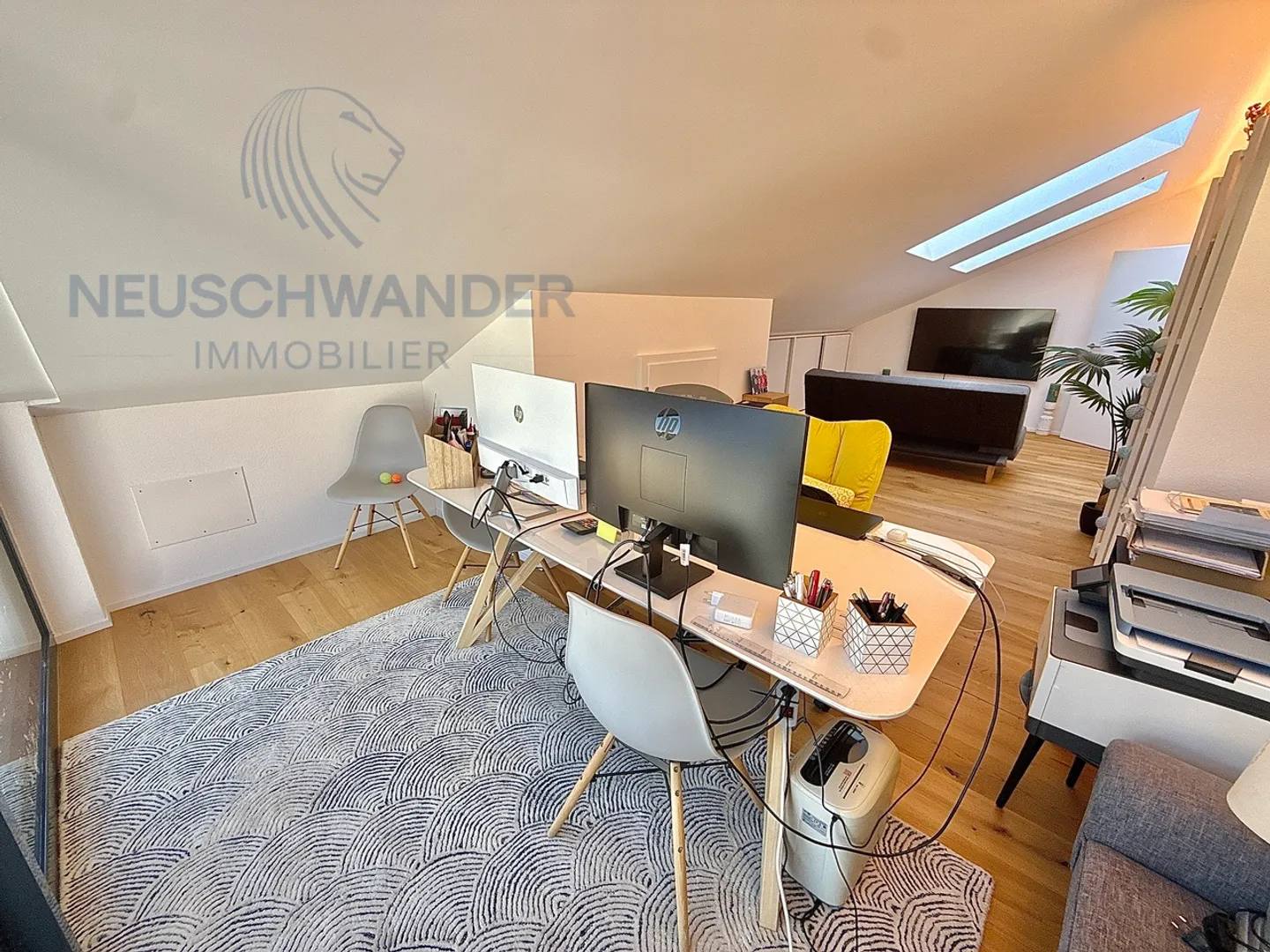 Stunning duplex penthouse with 2 underground parking spaces - Photo 27 of 39
