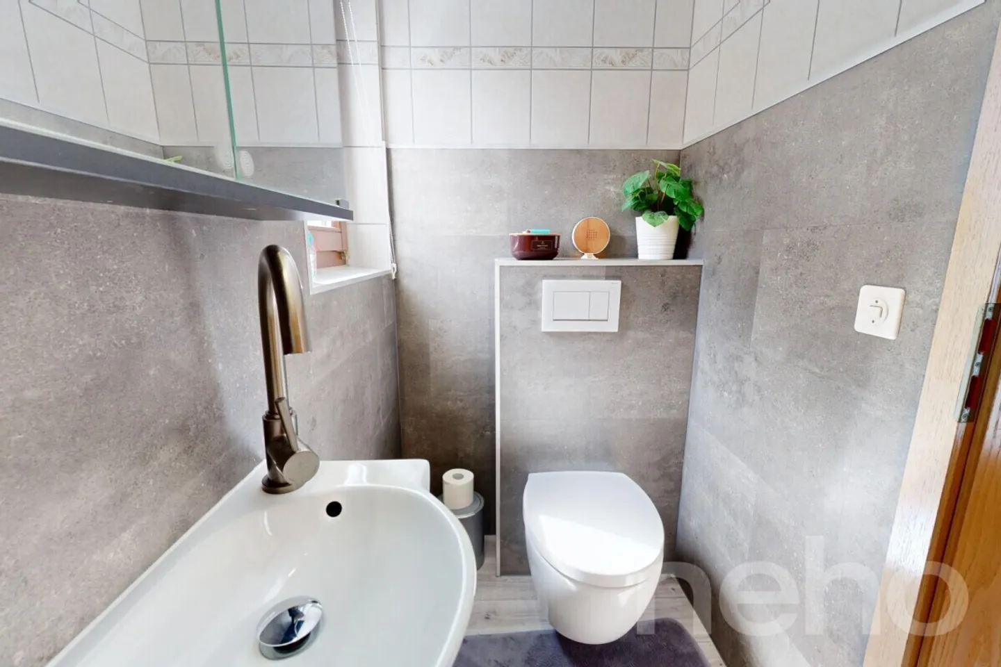 Maison rénovée de 6 pièces avec véranda et système photovoltaïque - Photo 9 sur 12