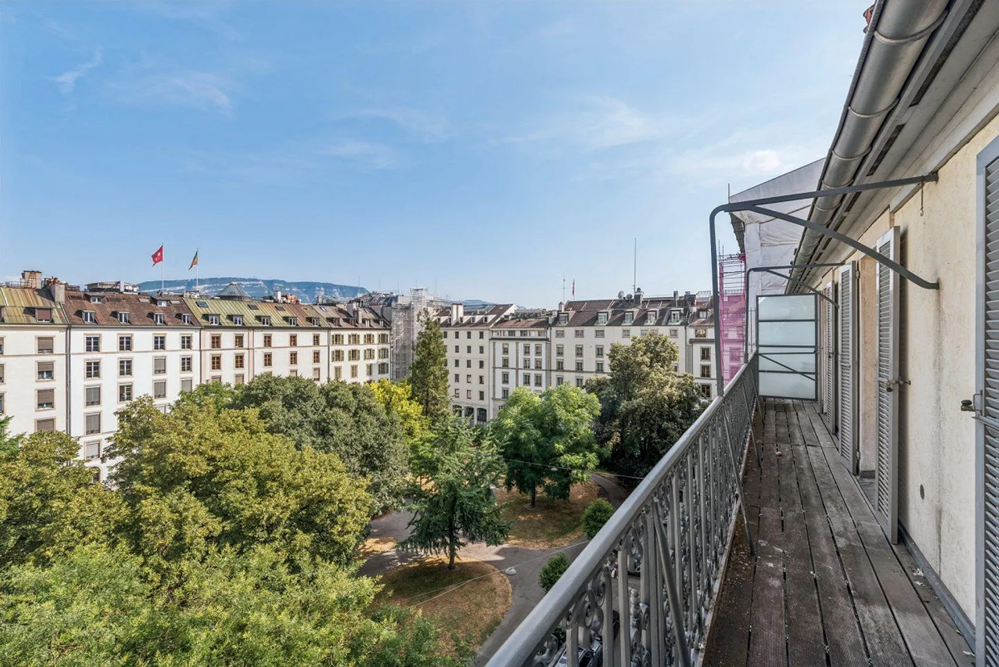 Wunderschönes renoviertes Duplex mit 7 Zimmern und Balkon im Herzen von Genf - Foto 9 von 10