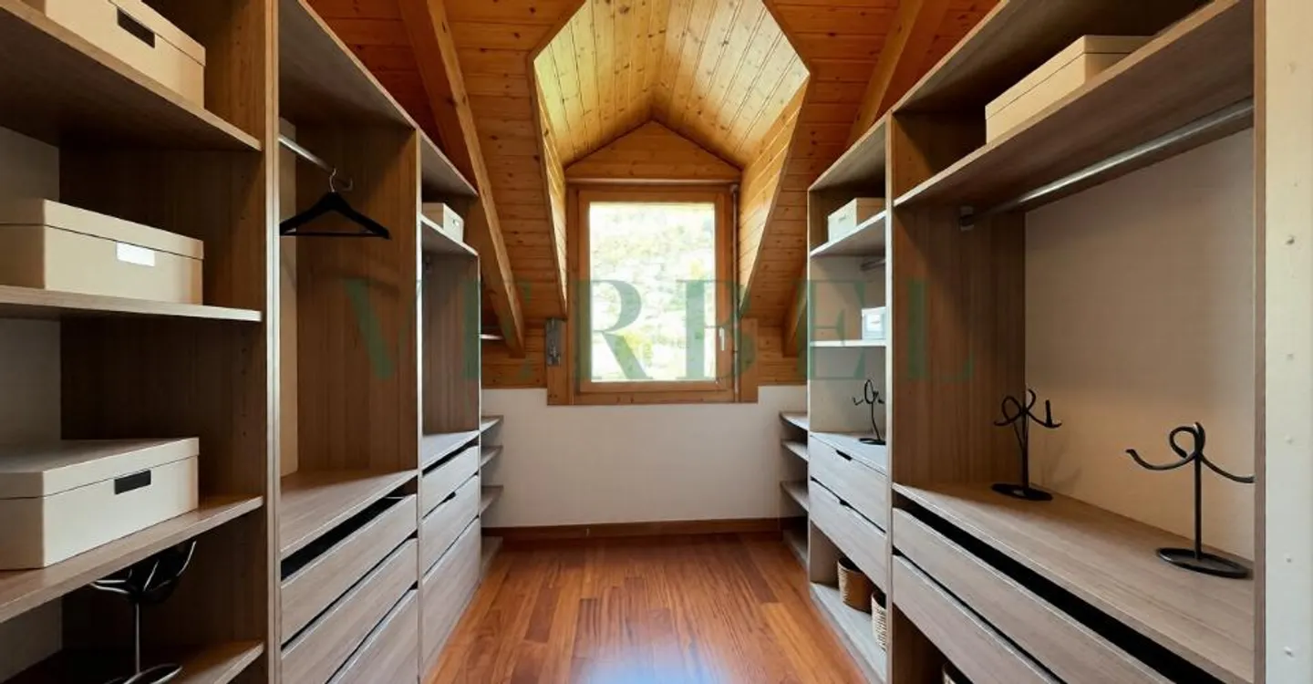 Penthouse Charmant avec Vue sur le Lac - Photo 9 sur 10