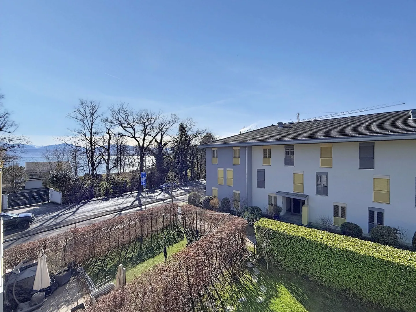 Elegant Attic Apartment in Saint-Prex - Photo 12 of 13