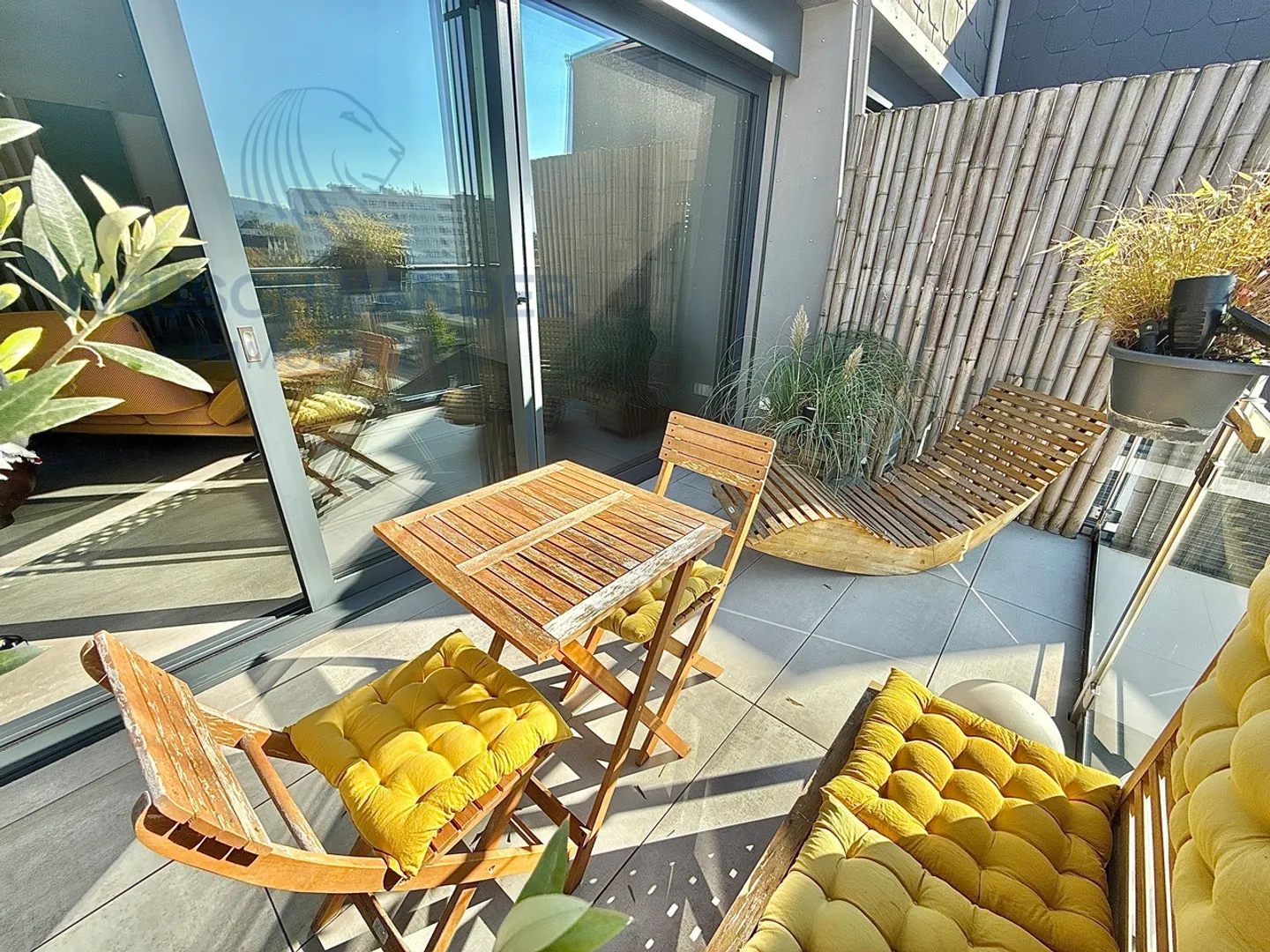 Stunning duplex penthouse with 2 underground parking spaces - Photo 39 of 39