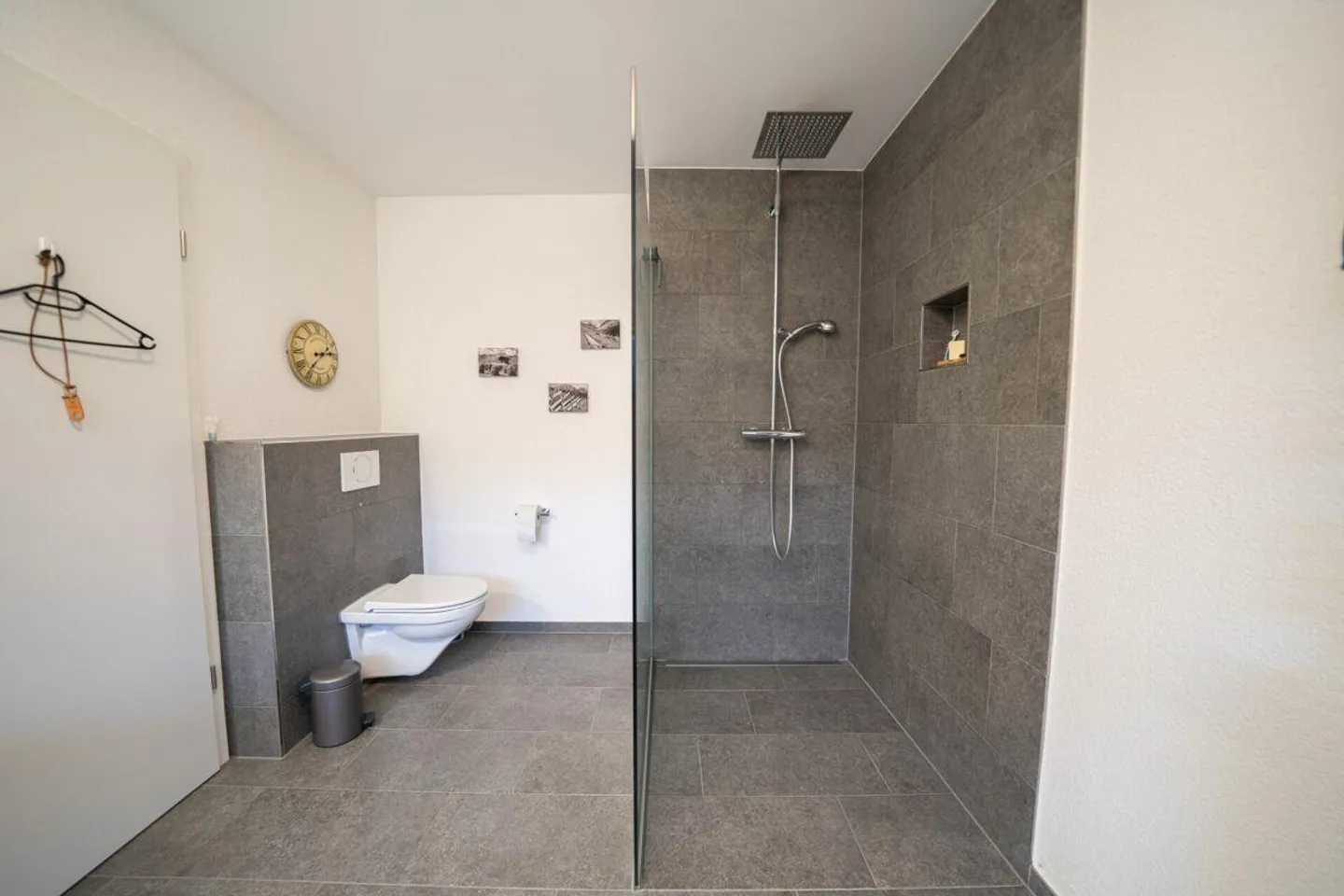 Modernes Wohnen mit traumhafter Aussicht - Foto 7 von 13