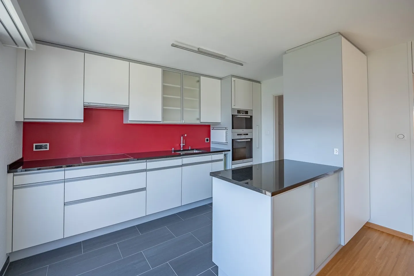 Grosszügige 4.5-Zimmer Wohnung - Foto 4 von 10