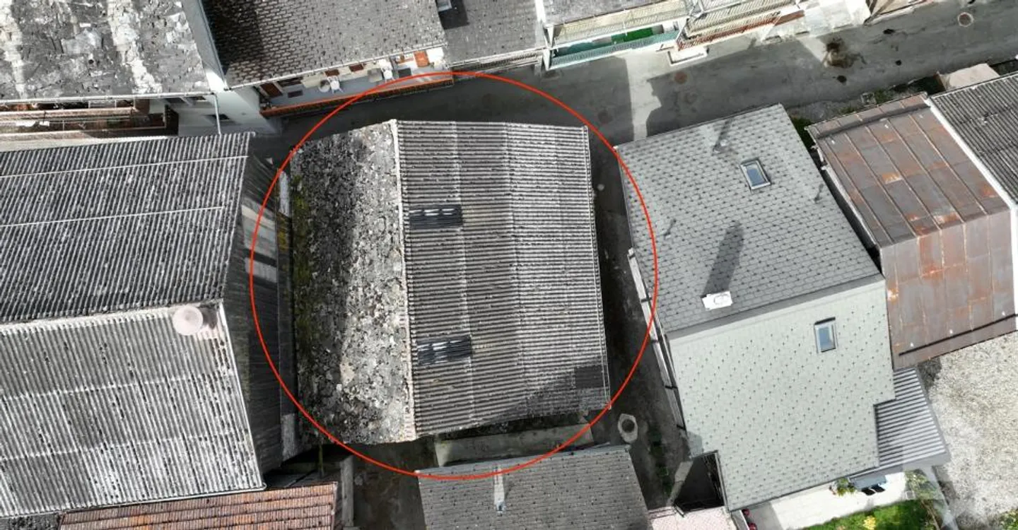 Una stalla da ristrutturare nel cuore del villaggio di Sembrancher - Foto 3 di 13