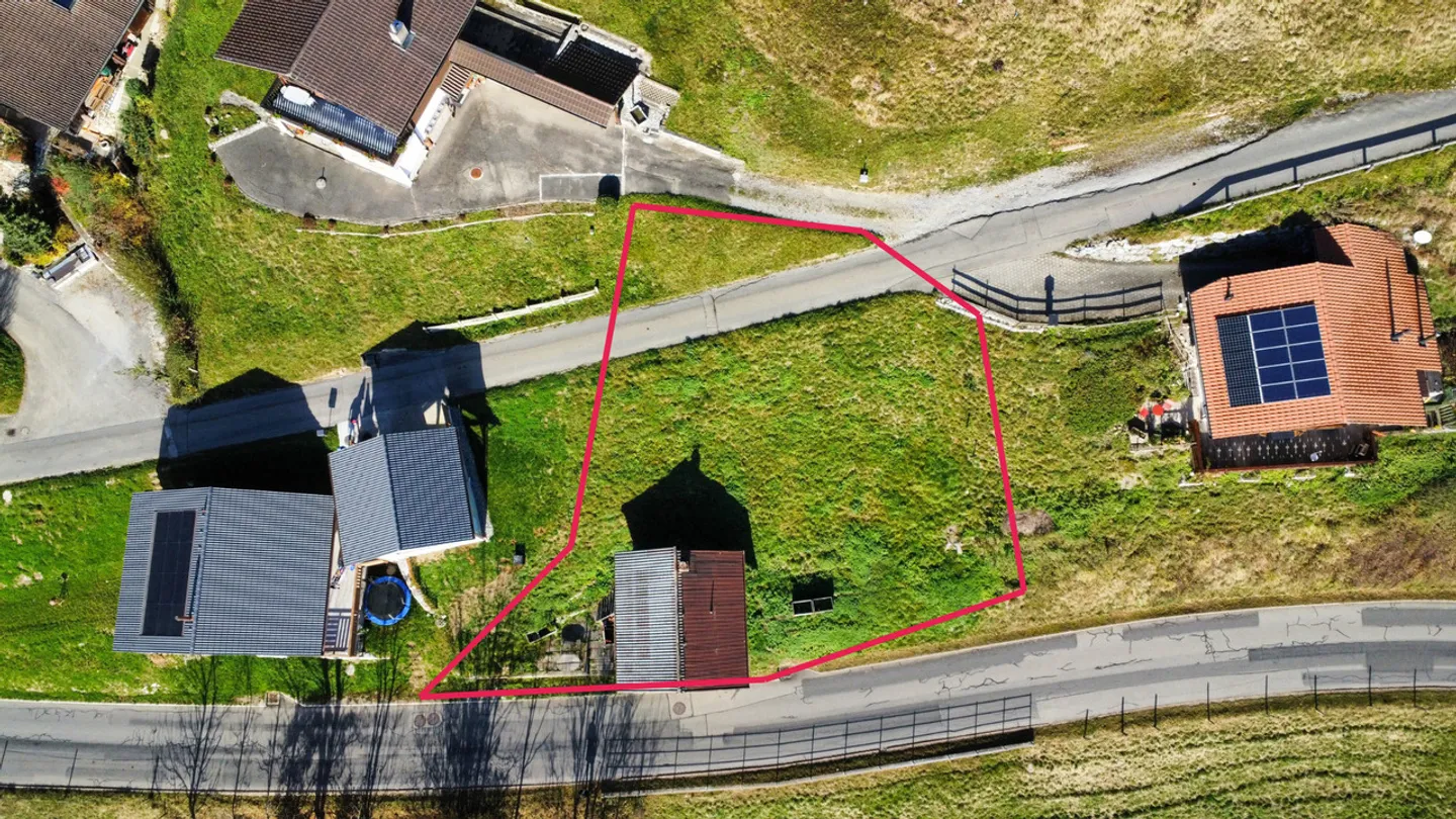 CERNIAT - Terreno di 600m2 con permesso di costruzione in vigore! - Foto 8 di 11