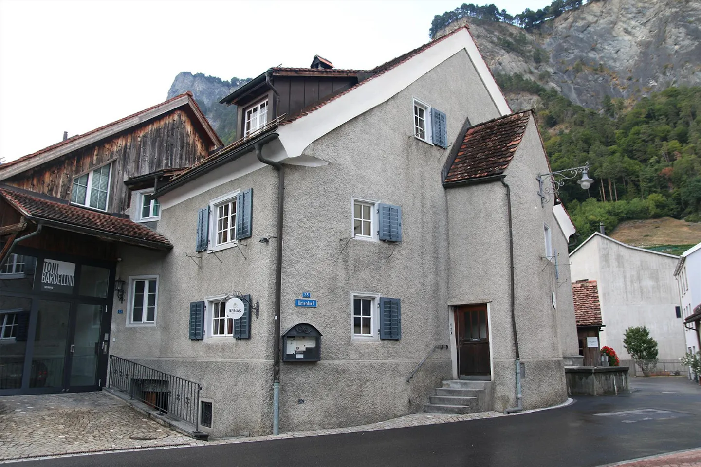 Maison 5.5 pièces - Photo 2 sur 16